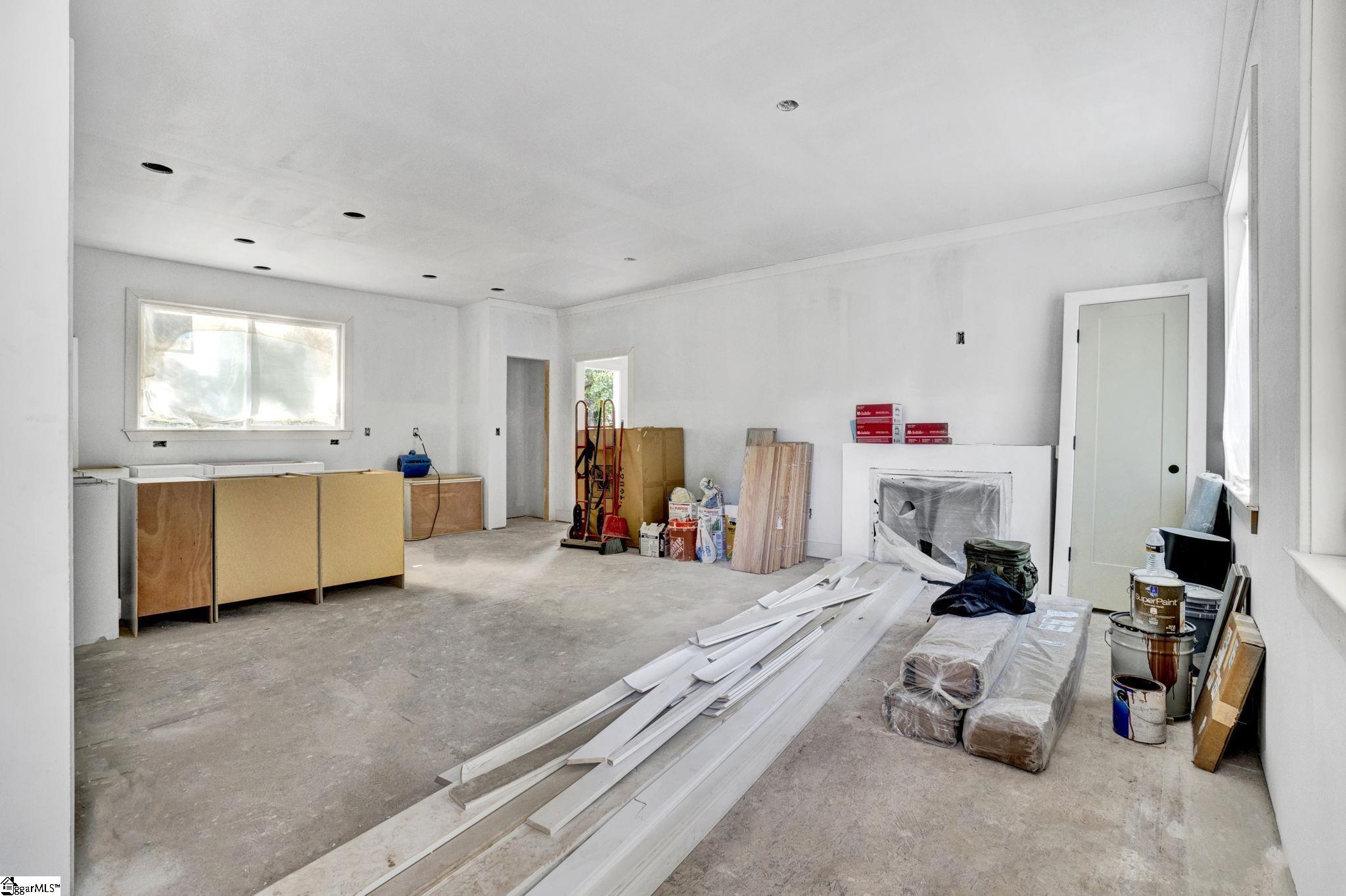 15 Meadow Crest Circle Property Photo 6