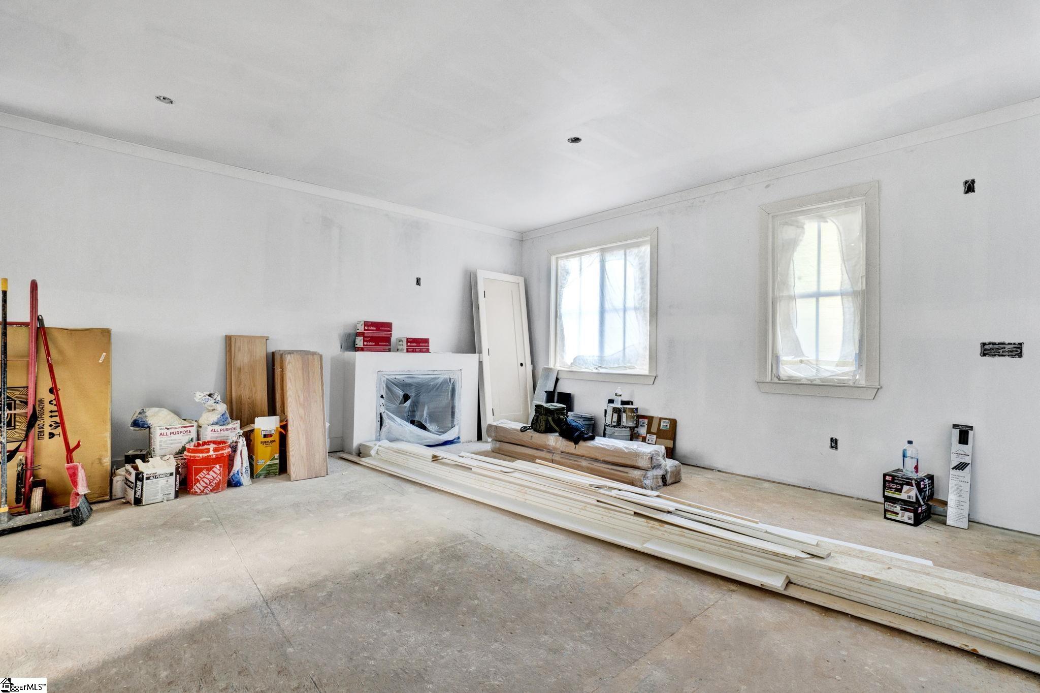 15 Meadow Crest Circle Property Photo 8