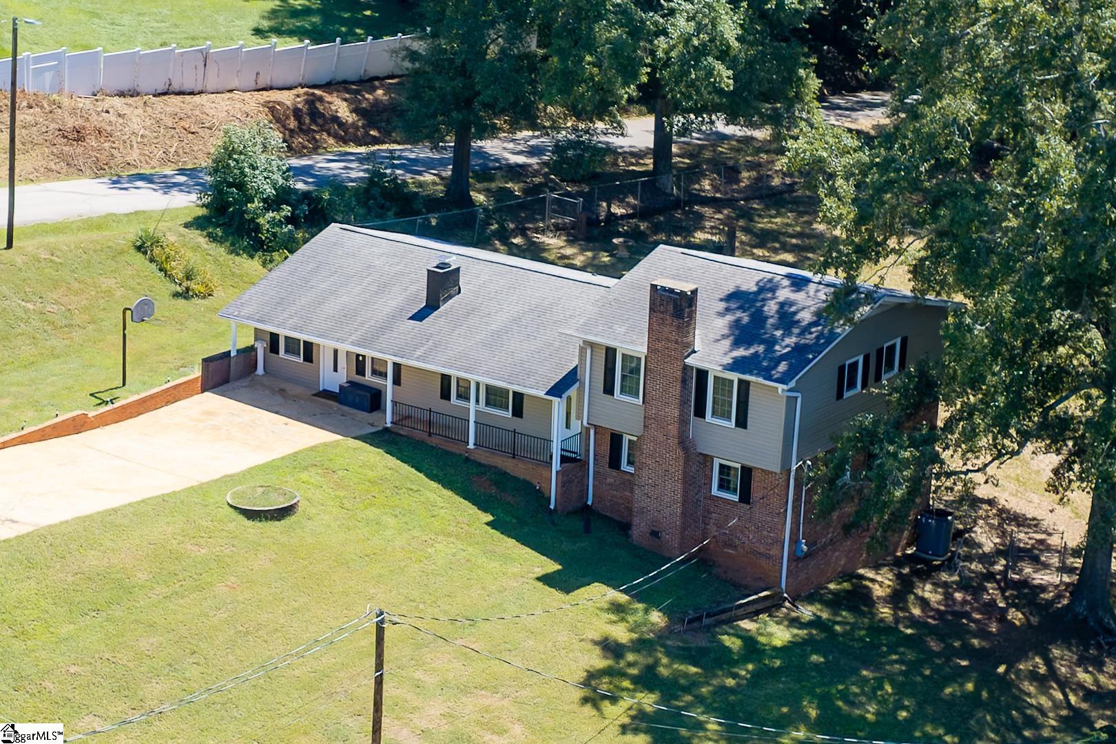 201 Knollview Drive Property Photo 9