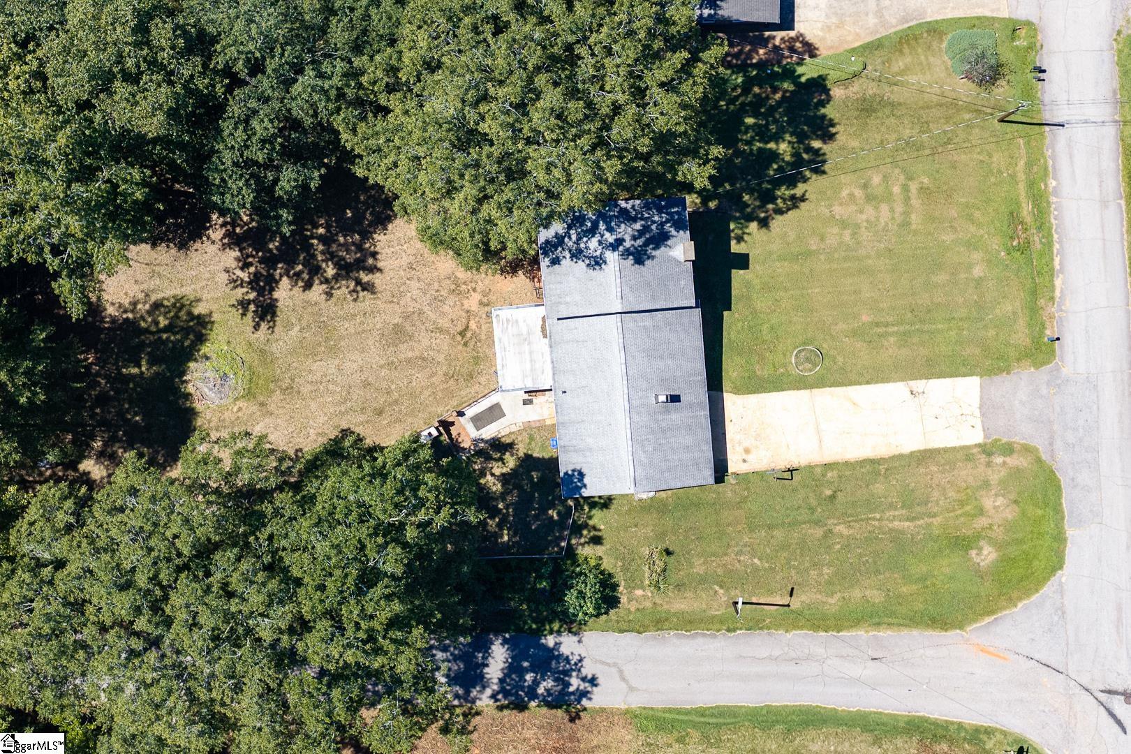 201 Knollview Drive Property Photo 12