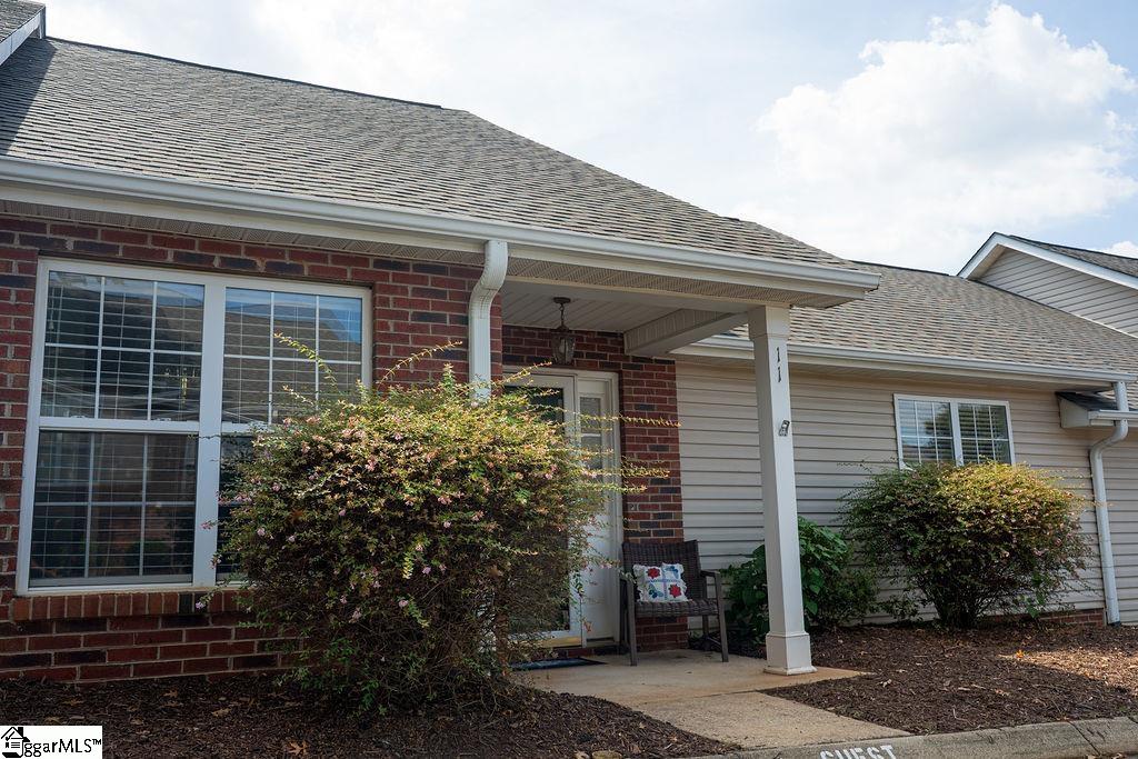 11 Hillside Glen Drive Property Photo 1