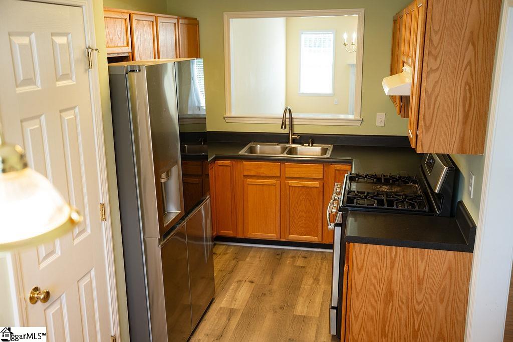 11 Hillside Glen Drive Property Photo 10