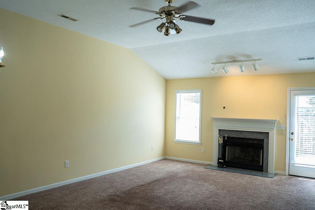 11 Hillside Glen Drive Property Photo 16
