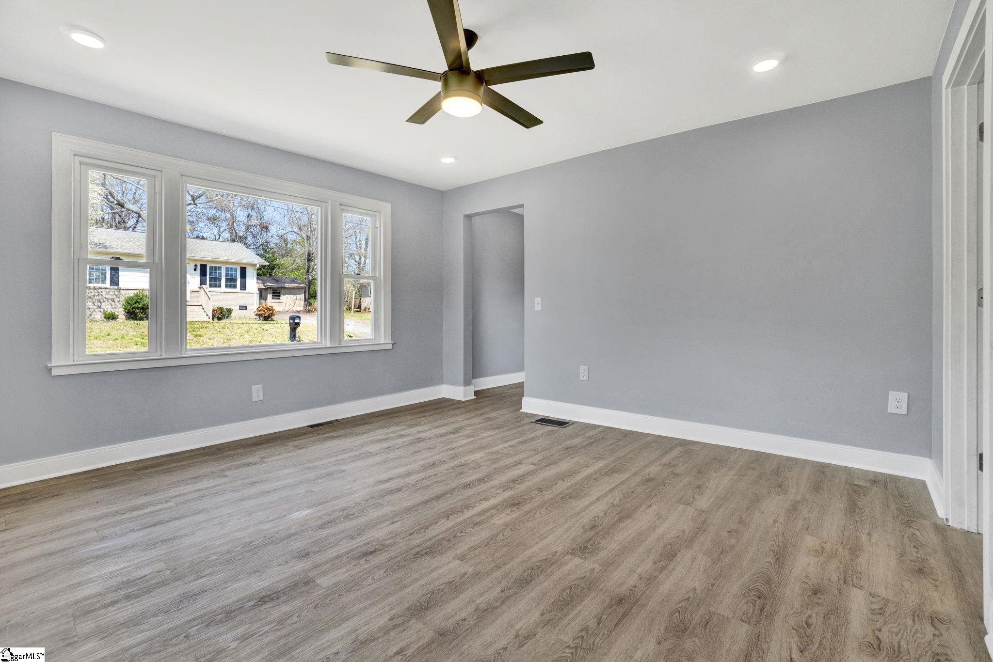 101 Mark Street Property Photo 16