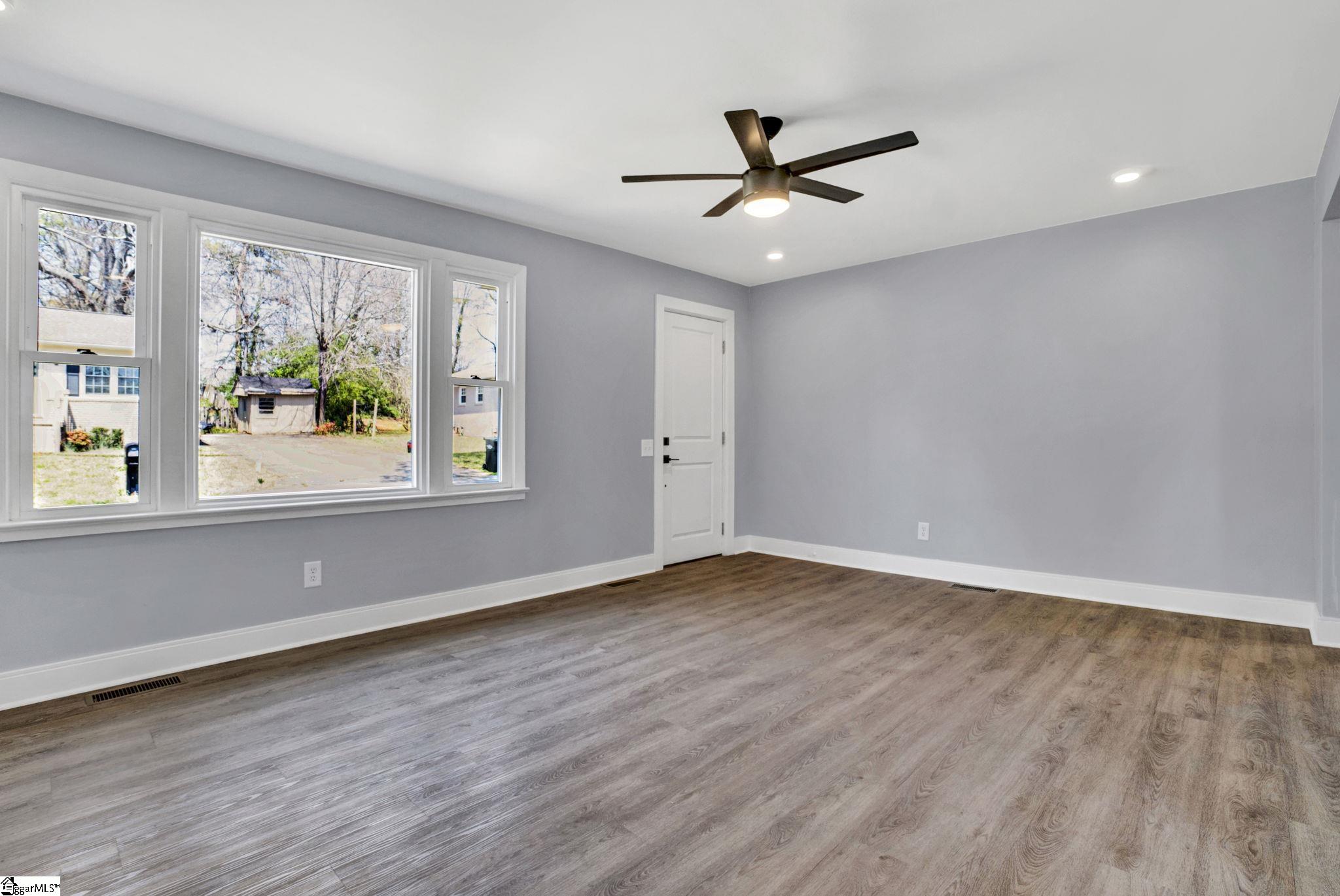 101 Mark Street Property Photo 17