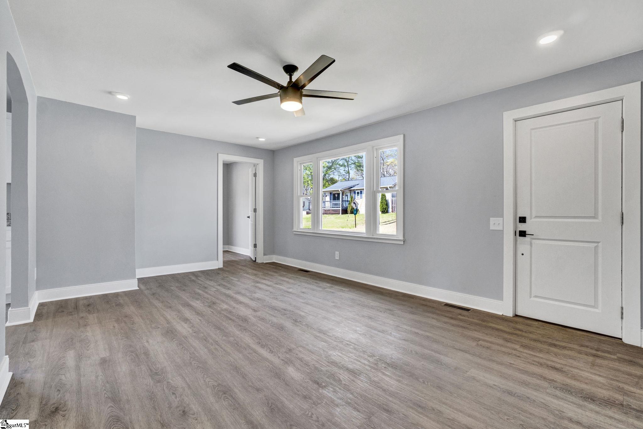 101 Mark Street Property Photo 19