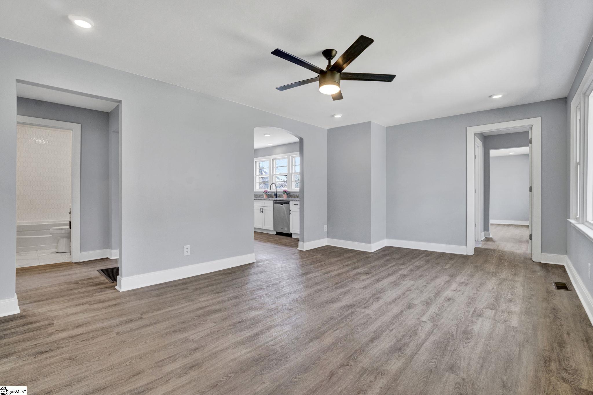101 Mark Street Property Photo 21