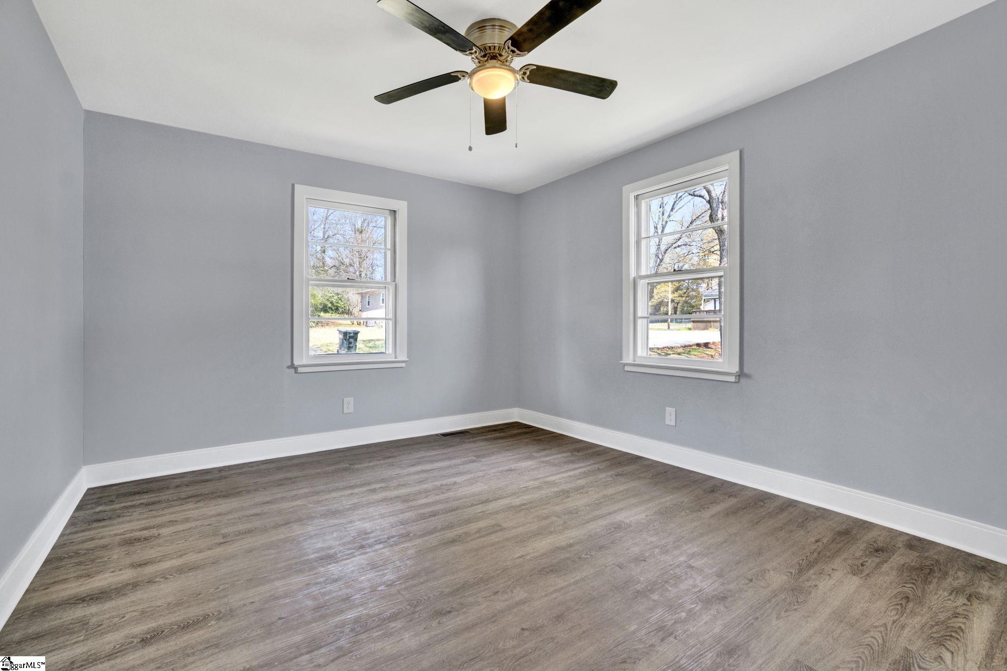 101 Mark Street Property Photo 24