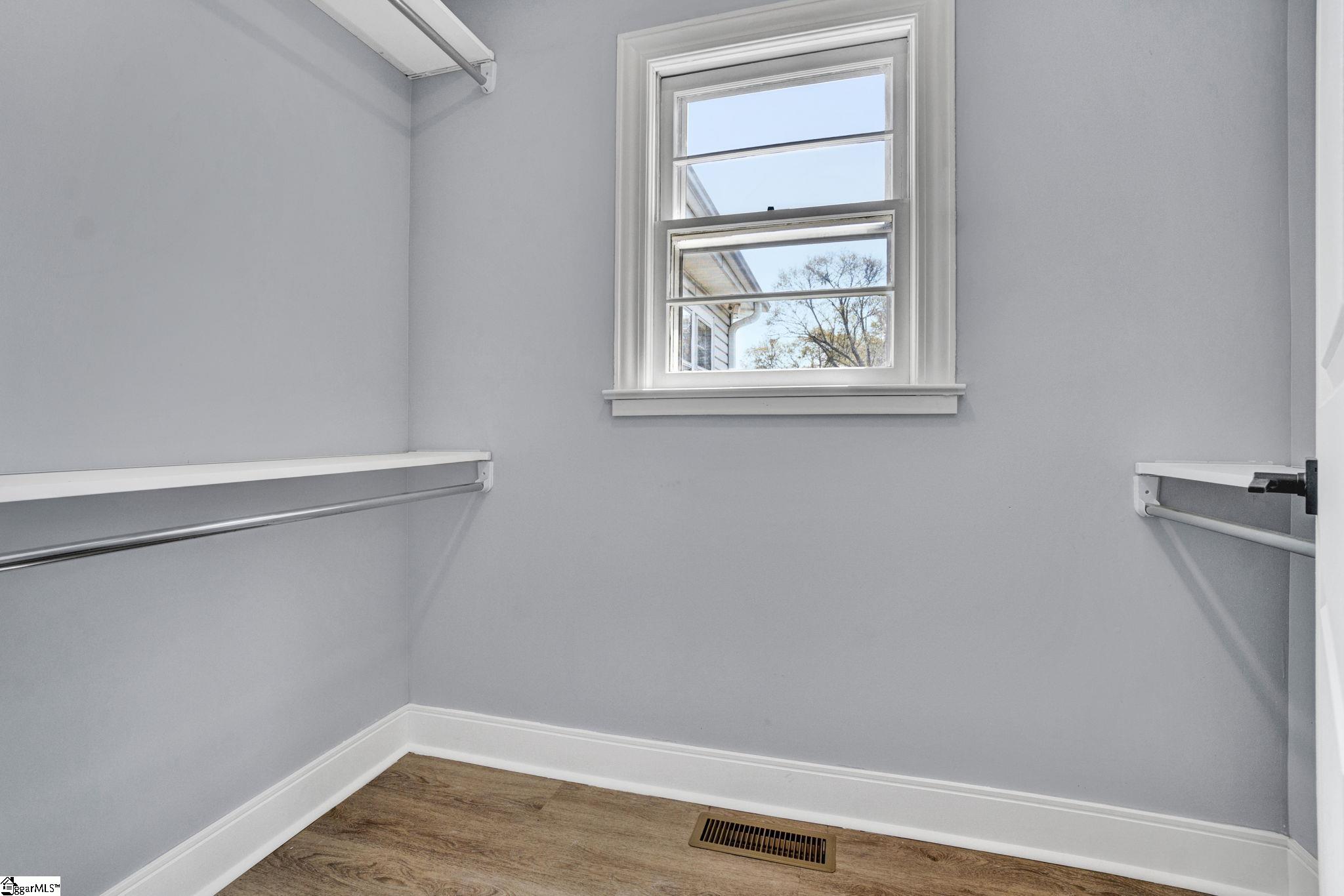101 Mark Street Property Photo 27