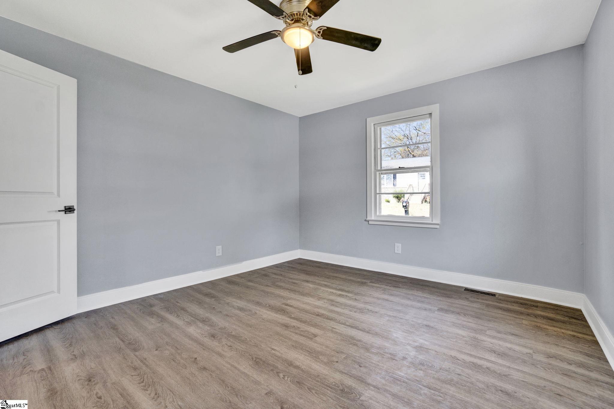 101 Mark Street Property Photo 31