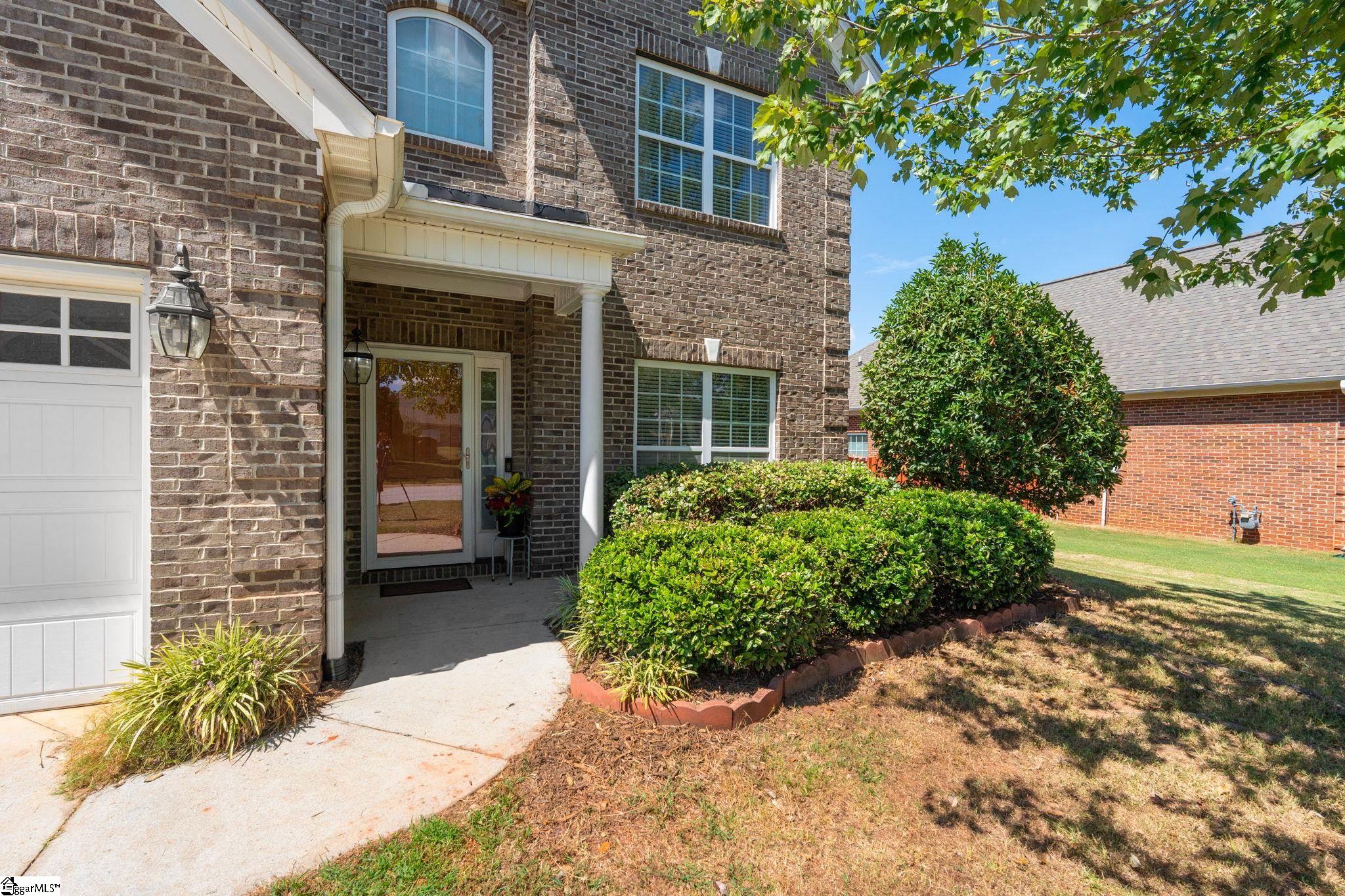 19 Fawn Hill Drive Property Photo 3