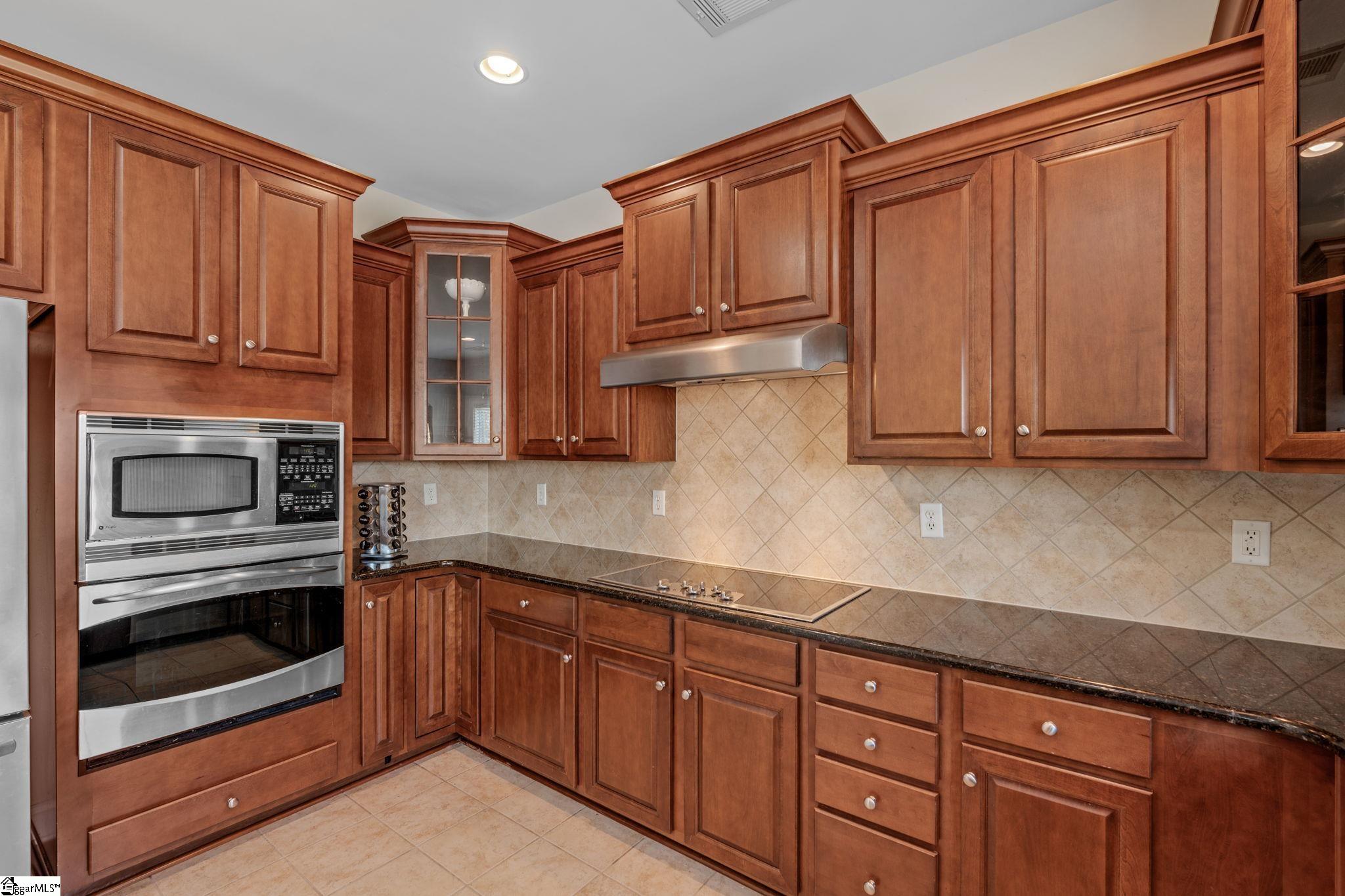 19 Fawn Hill Drive Property Photo 10