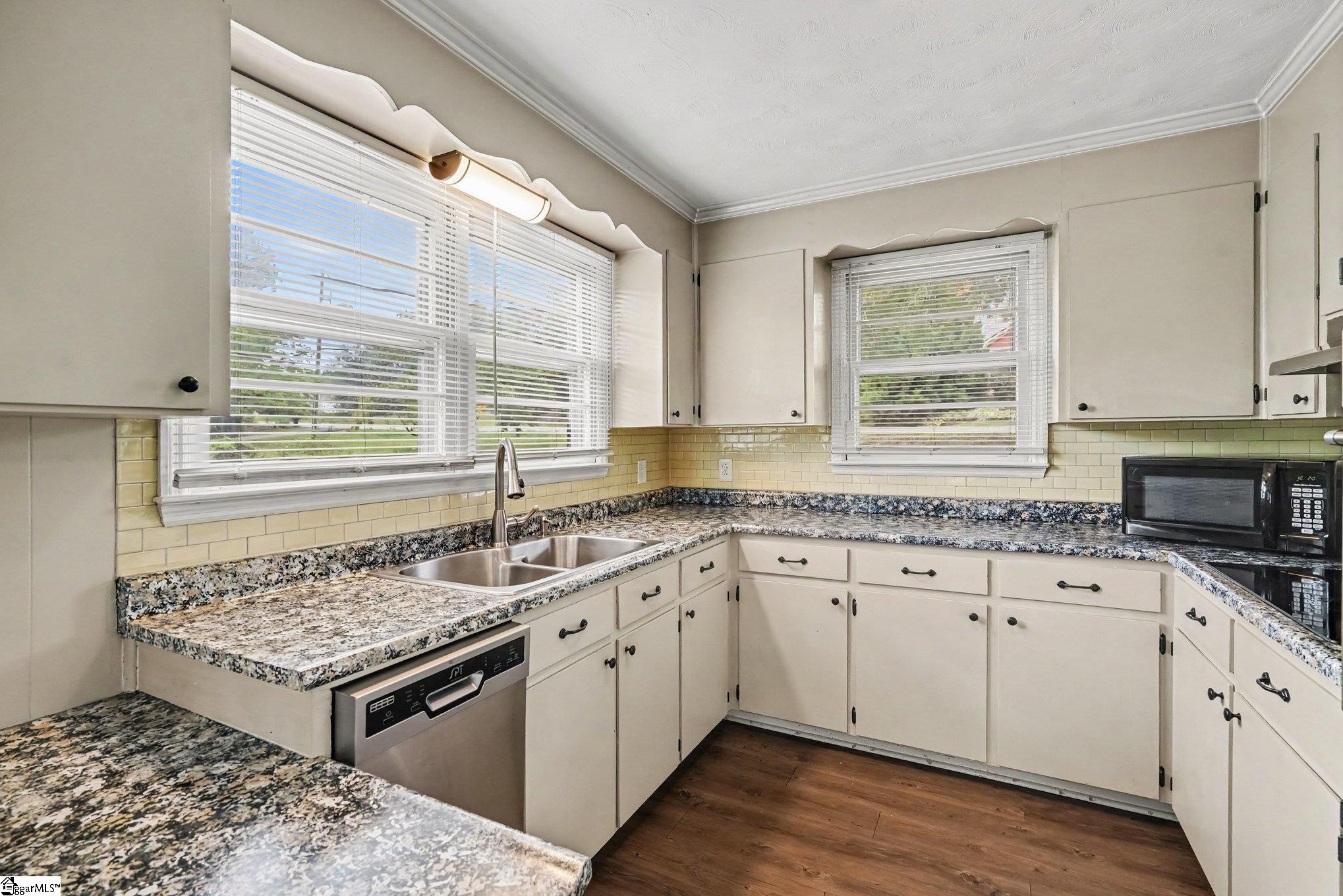 2 Ayersdale Drive Property Photo 10