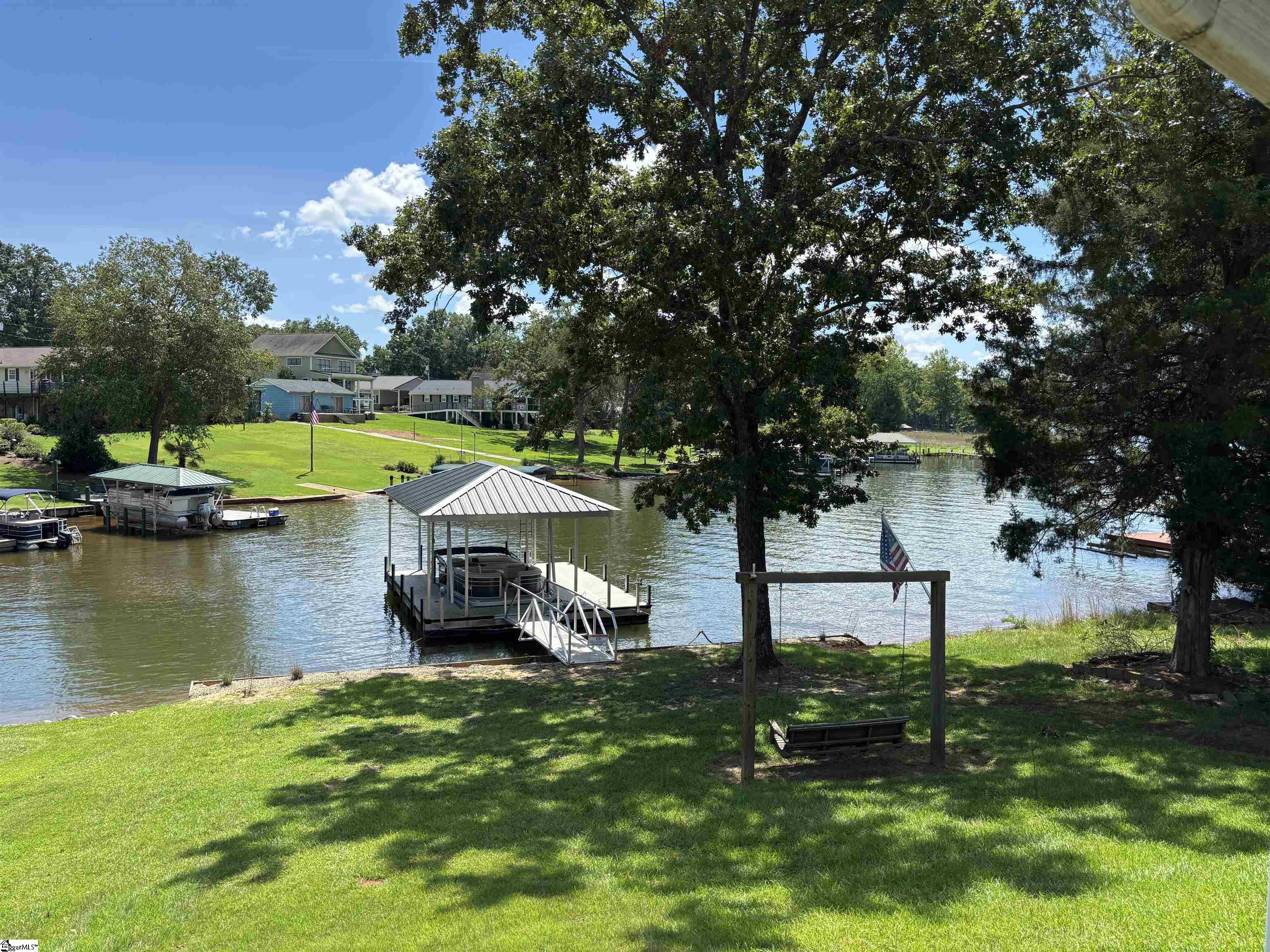 136 Coastline Drive Property Photo 4