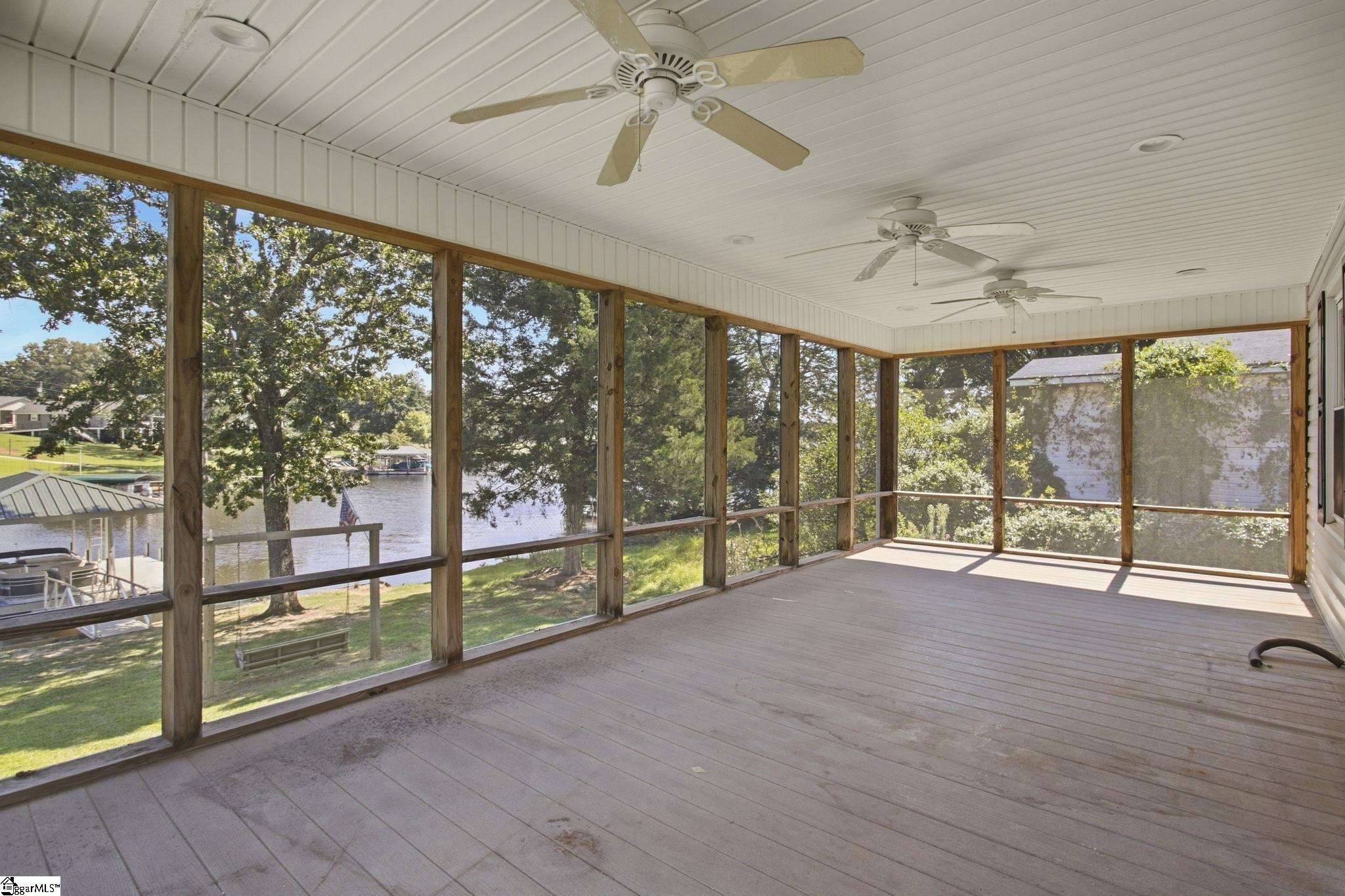 136 Coastline Drive Property Photo 12
