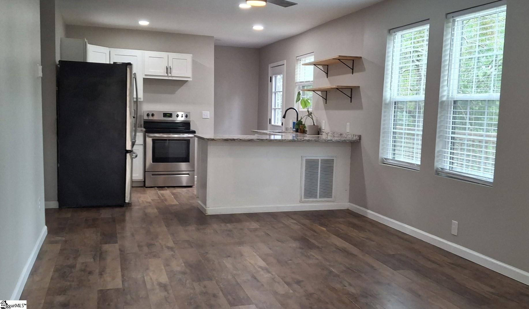 153 Cobb Street Property Photo 3