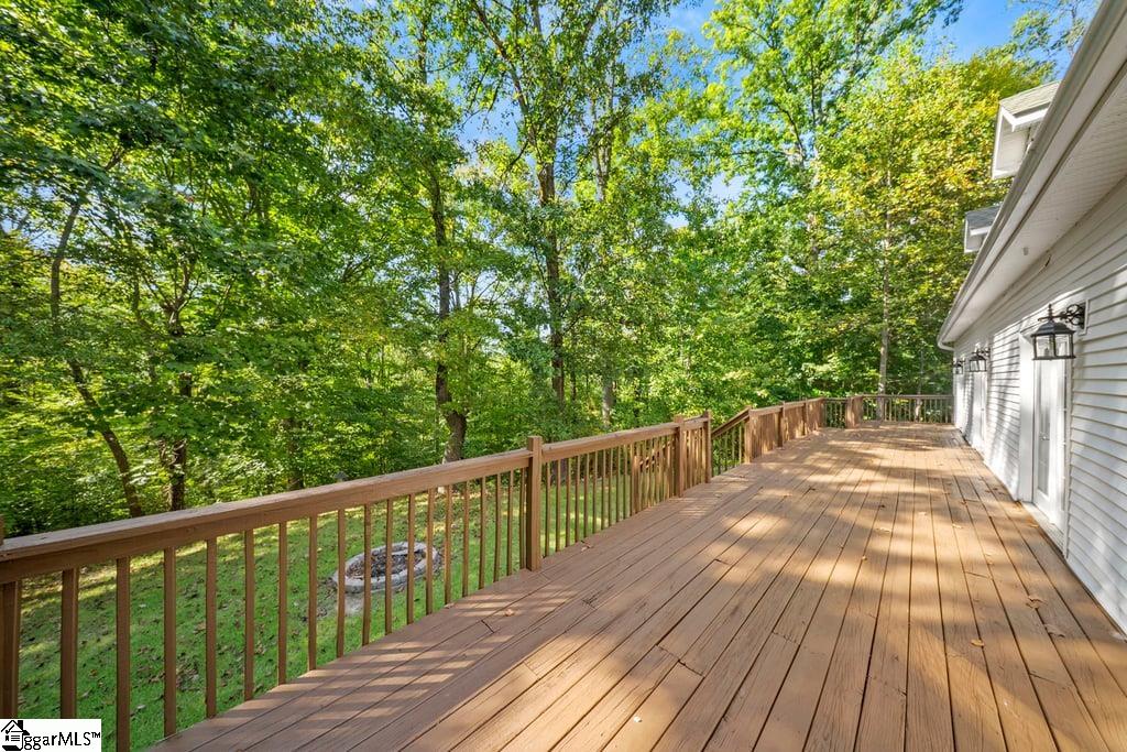 107 Buttercup Court Property Photo 30