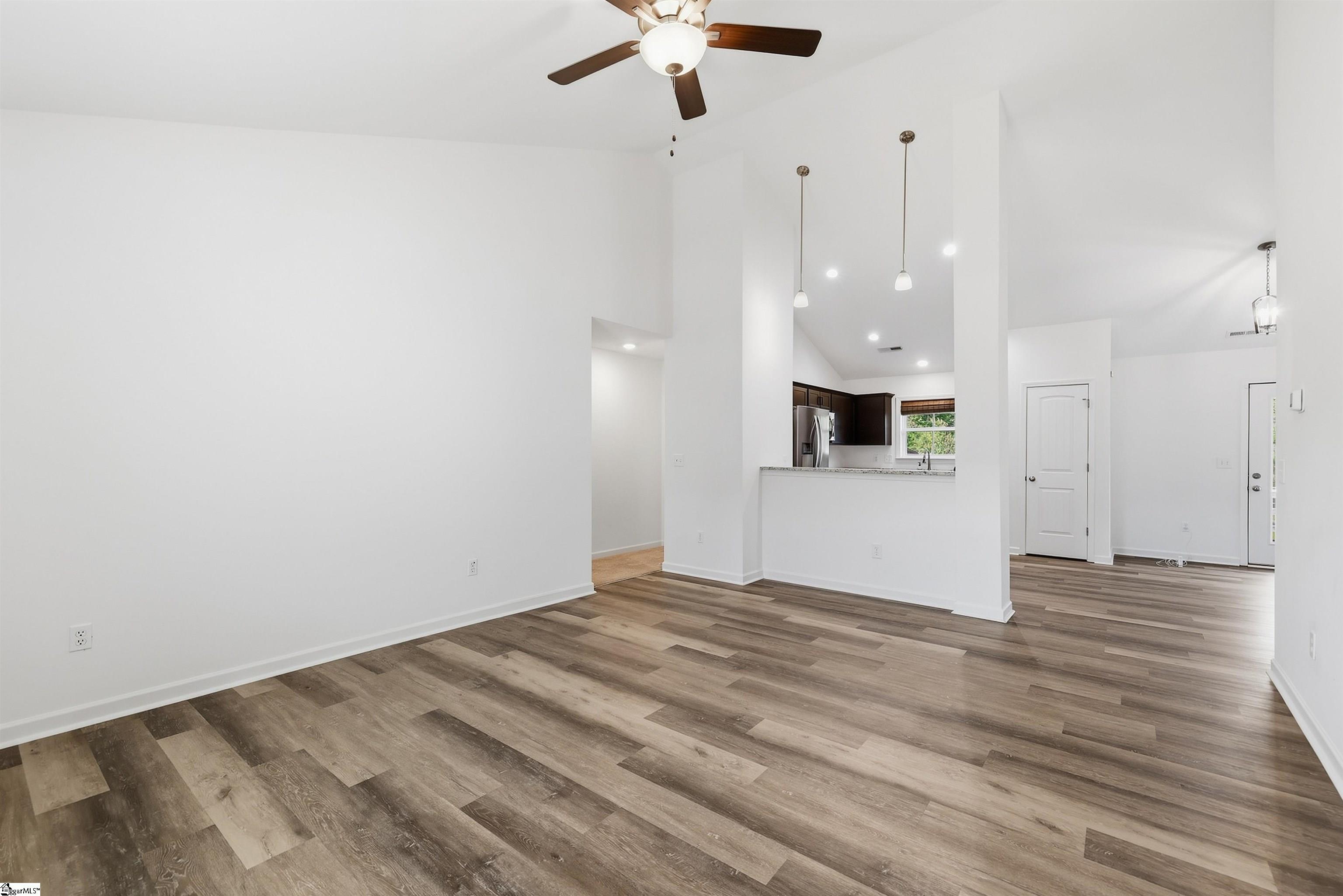 132 Megan Court Property Photo 4