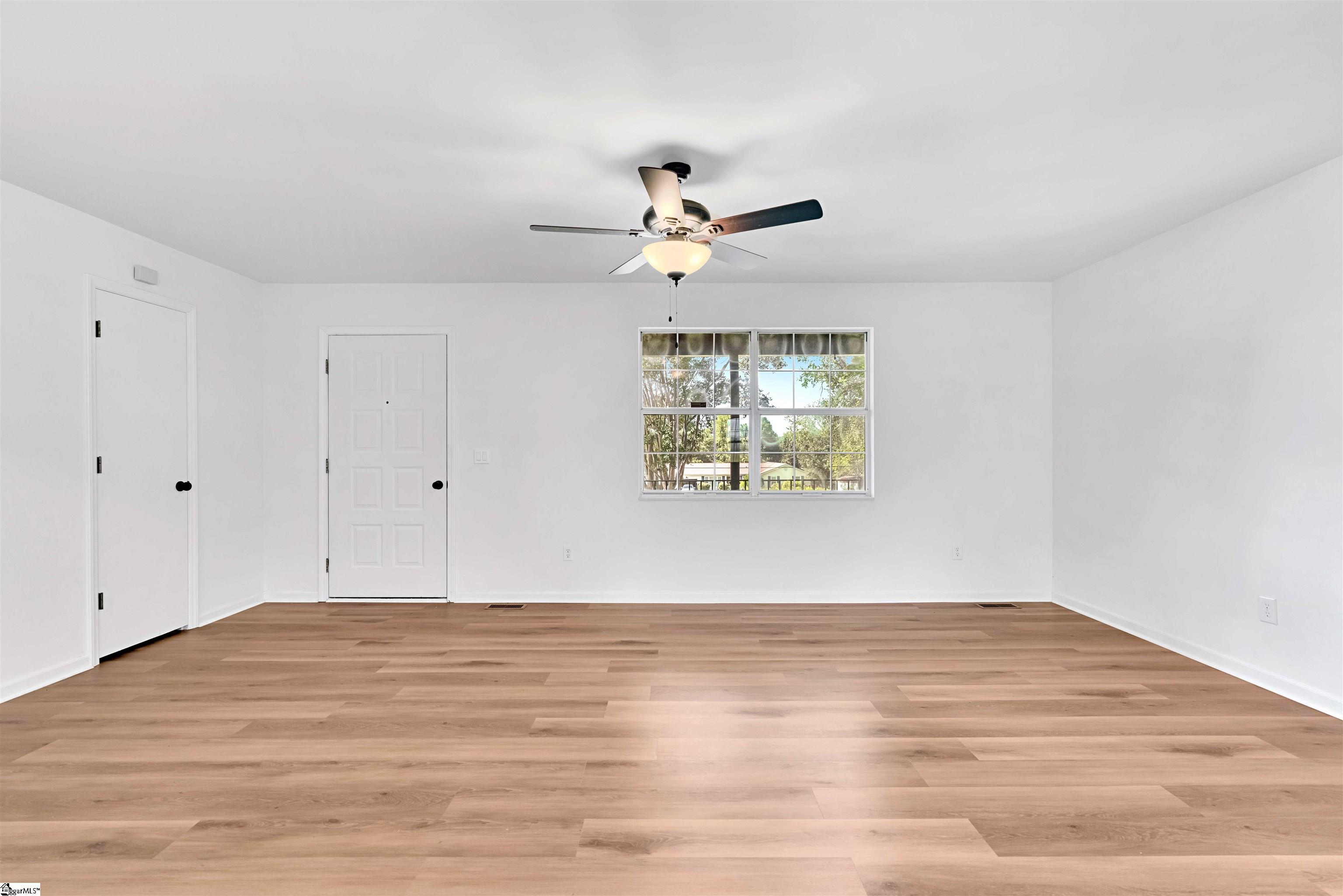 3533 Pelzer Highway Property Photo 10