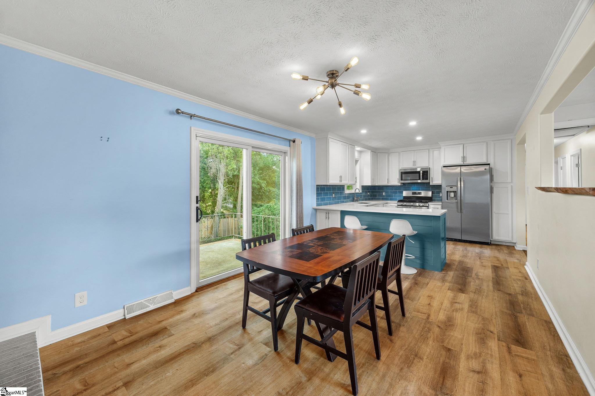 116 E Hill Drive Property Photo 9