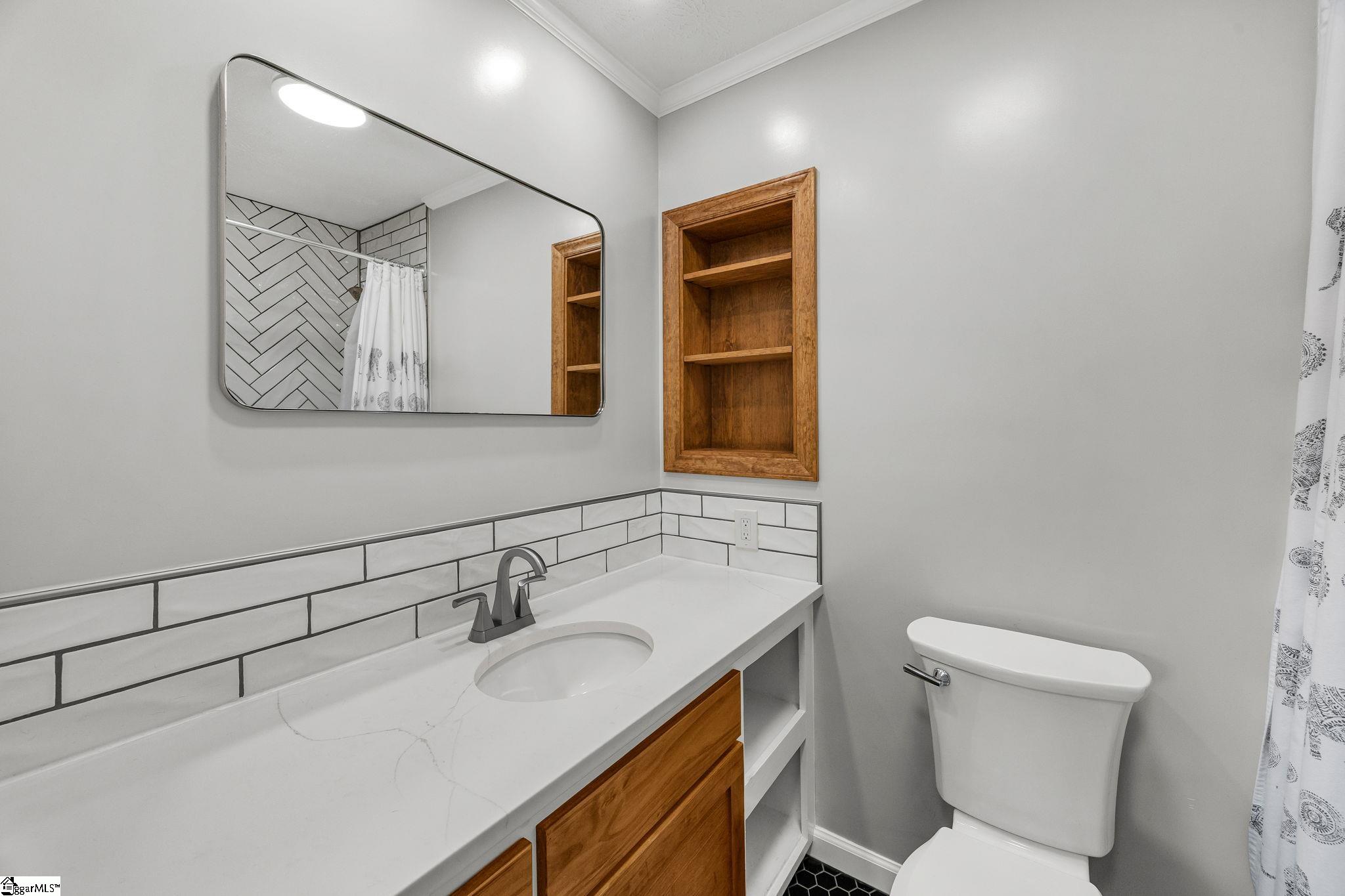 116 E Hill Drive Property Photo 15