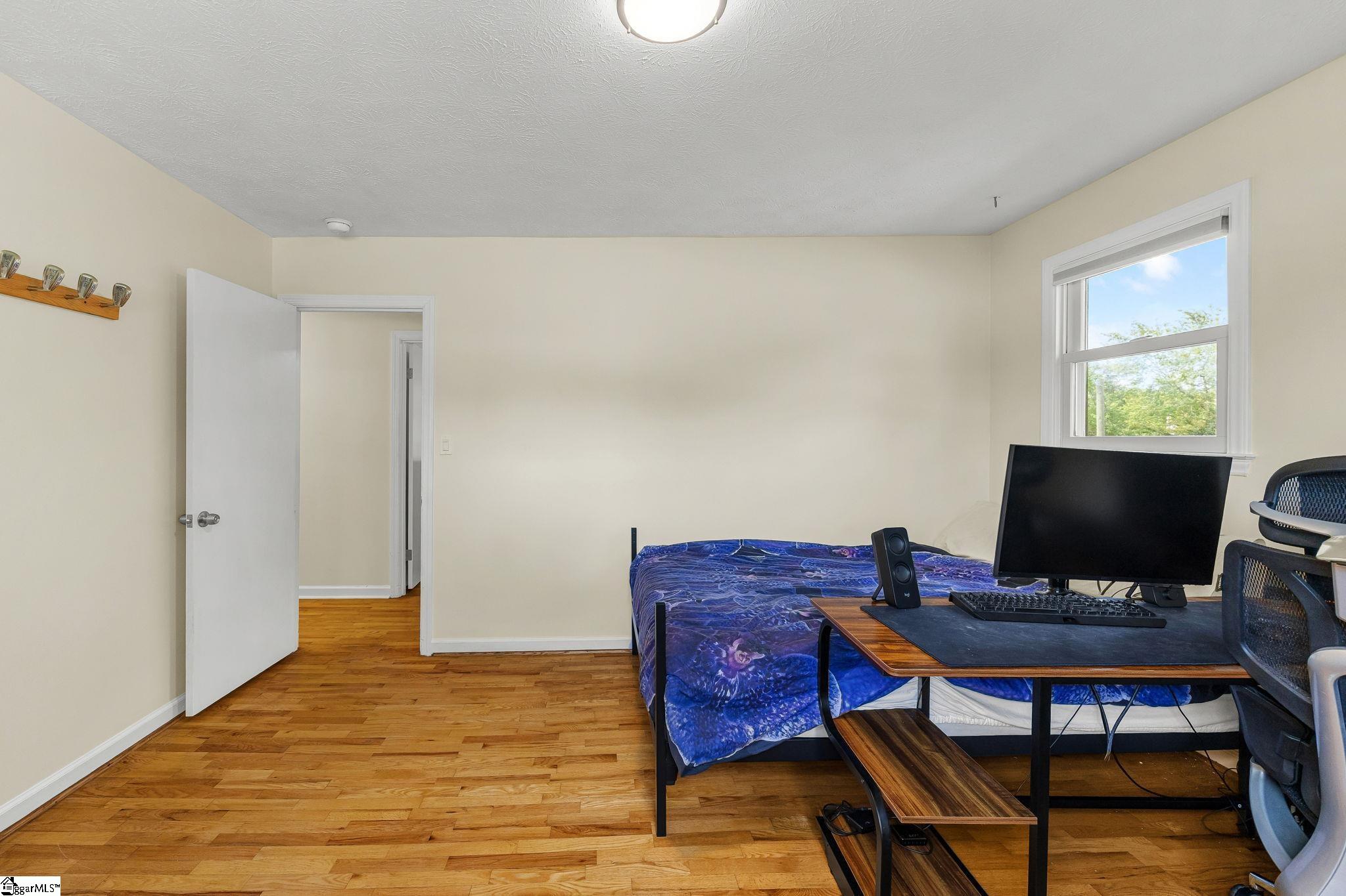 116 E Hill Drive Property Photo 17