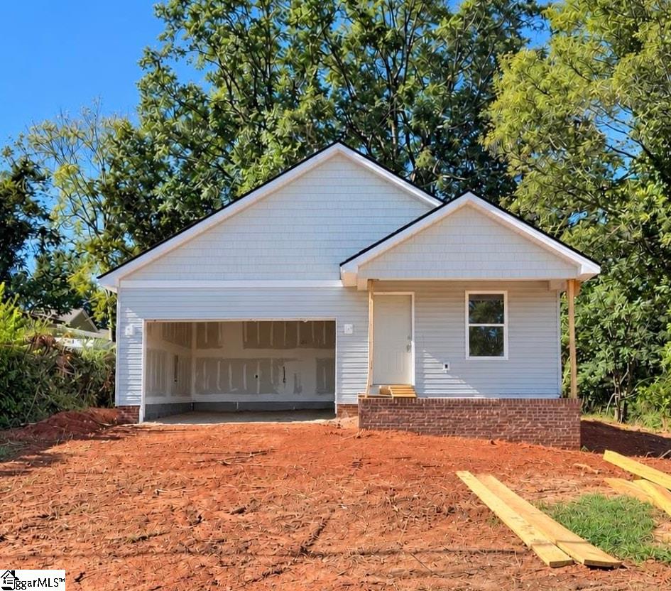225 Sunny Street Property Photo 1