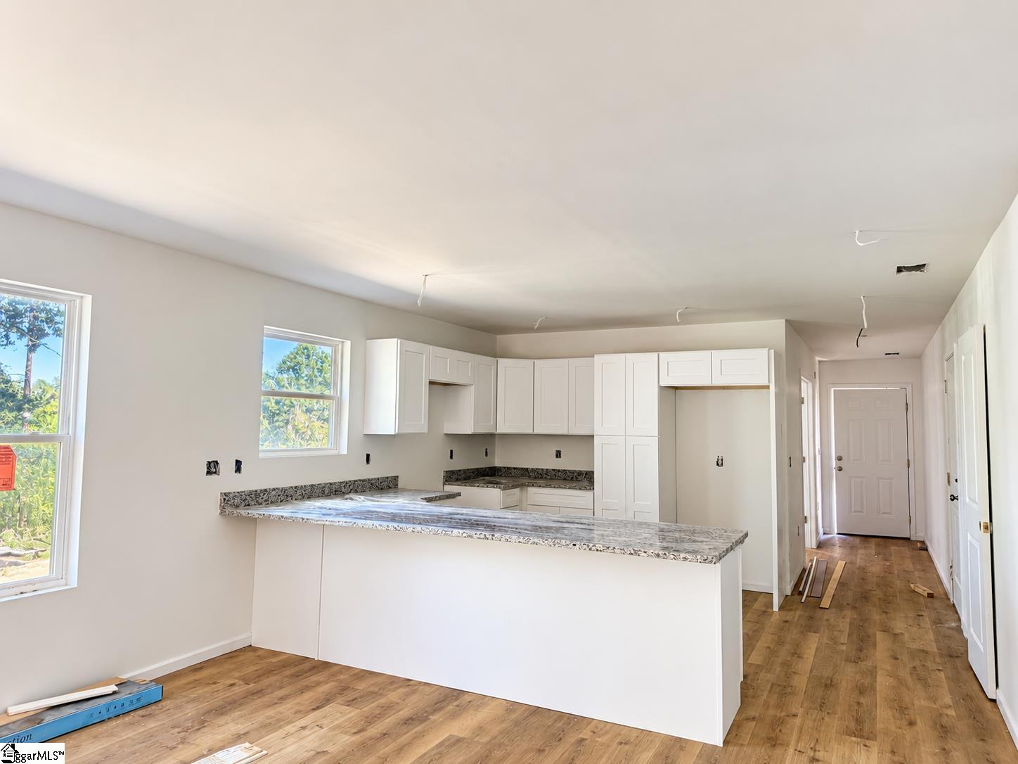 225 Sunny Street Property Photo 4