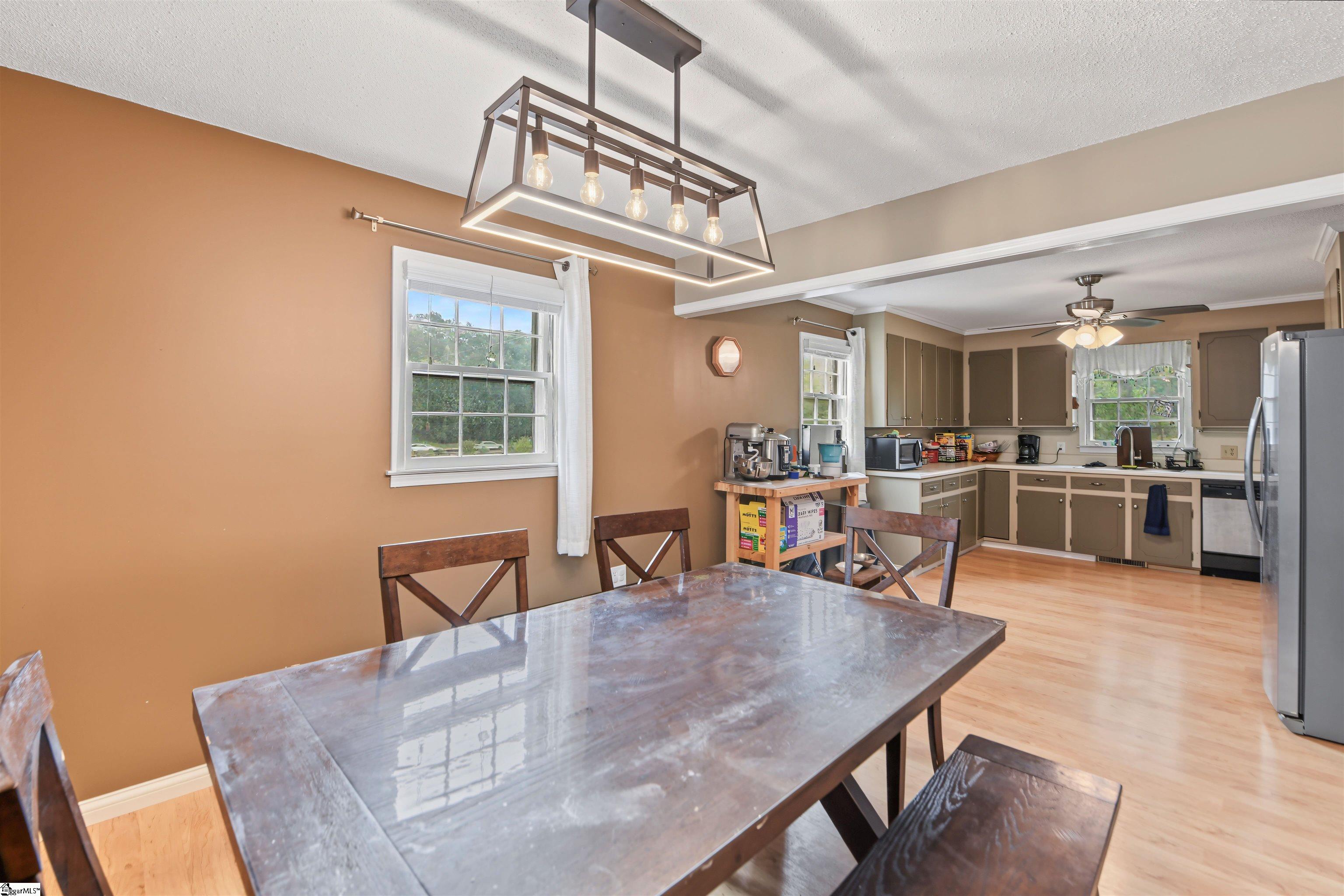 1007 Hiawatha Drive Property Photo 4