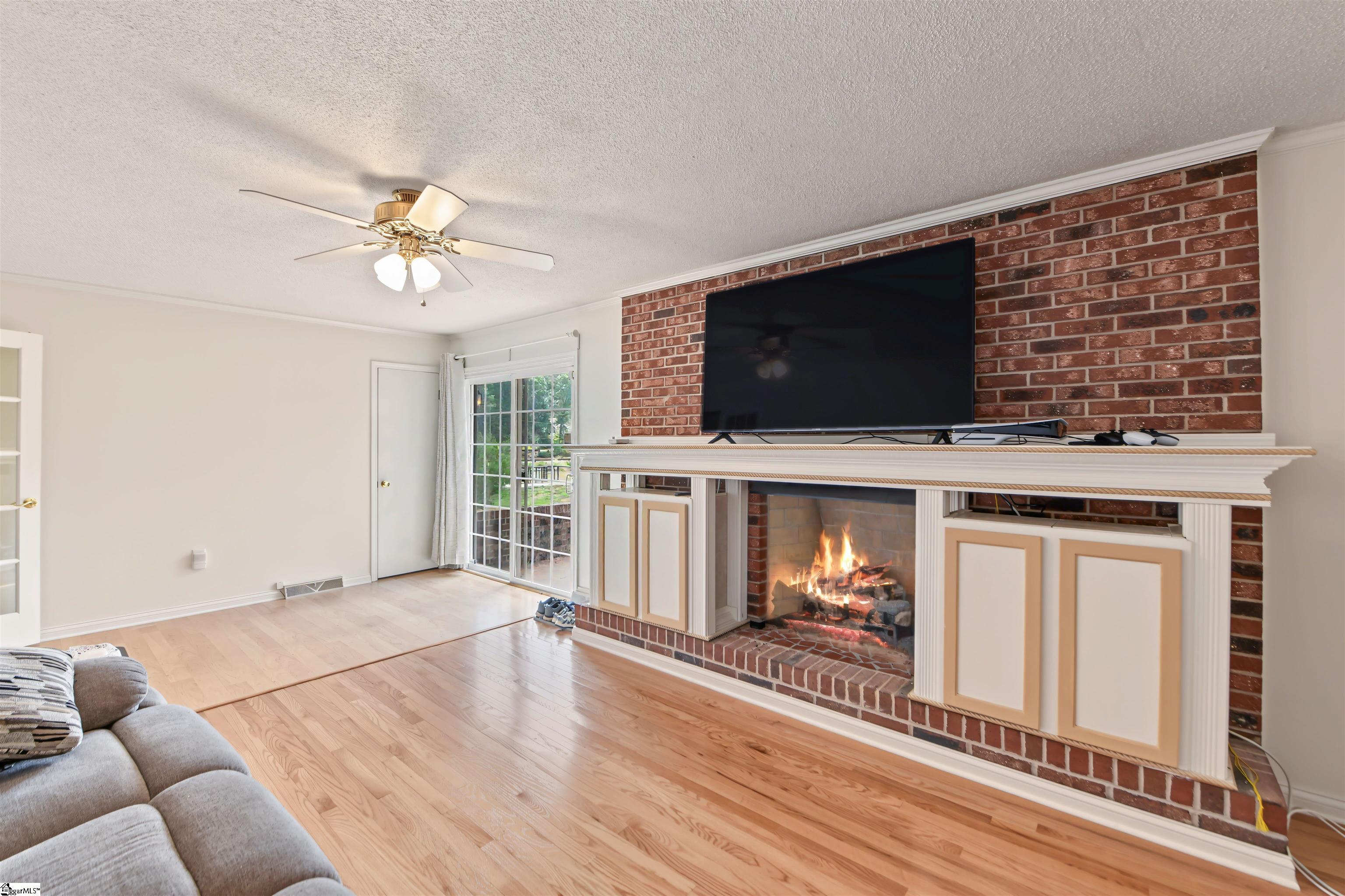 1007 Hiawatha Drive Property Photo 6