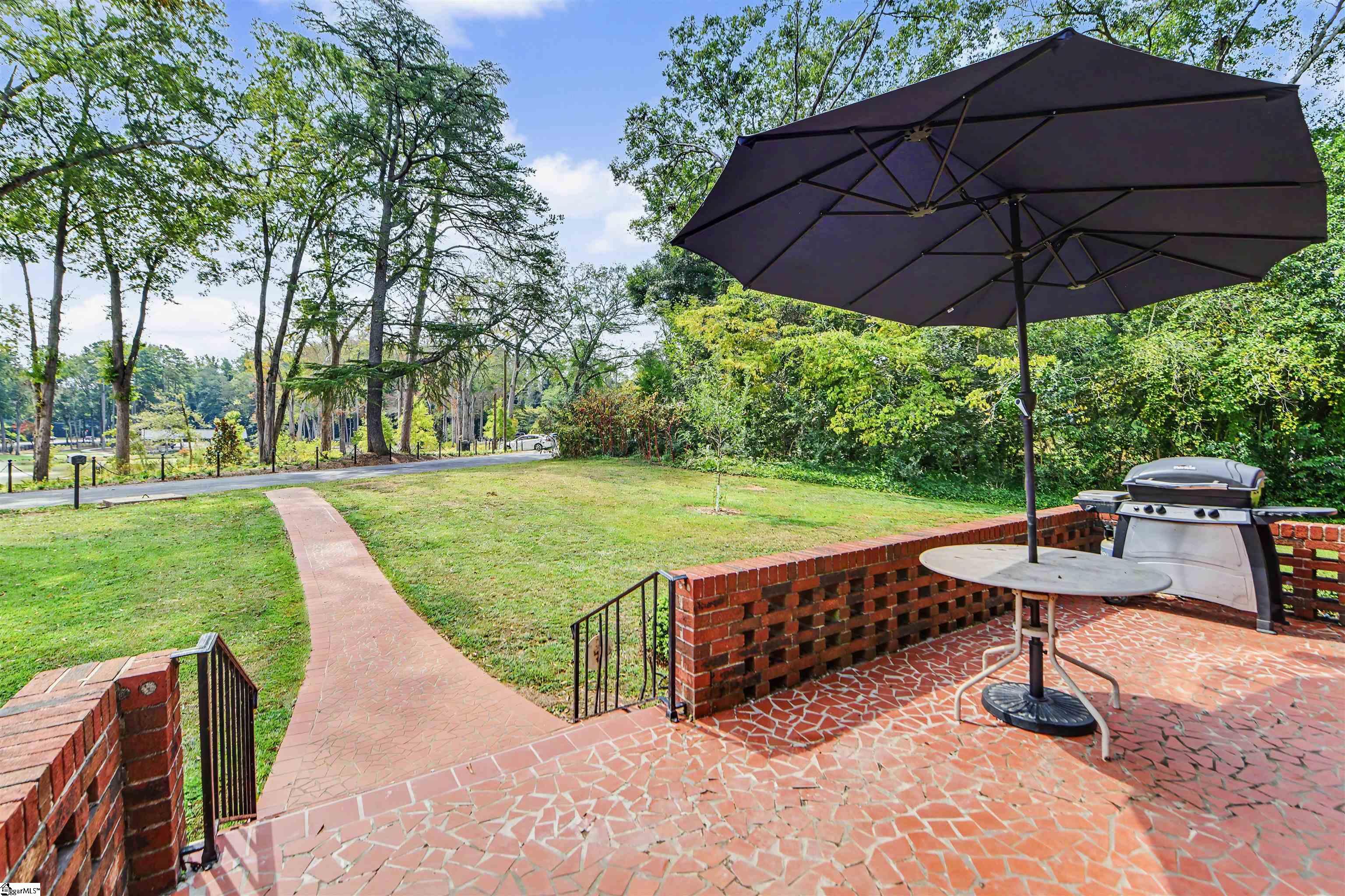 1007 Hiawatha Drive Property Photo 8