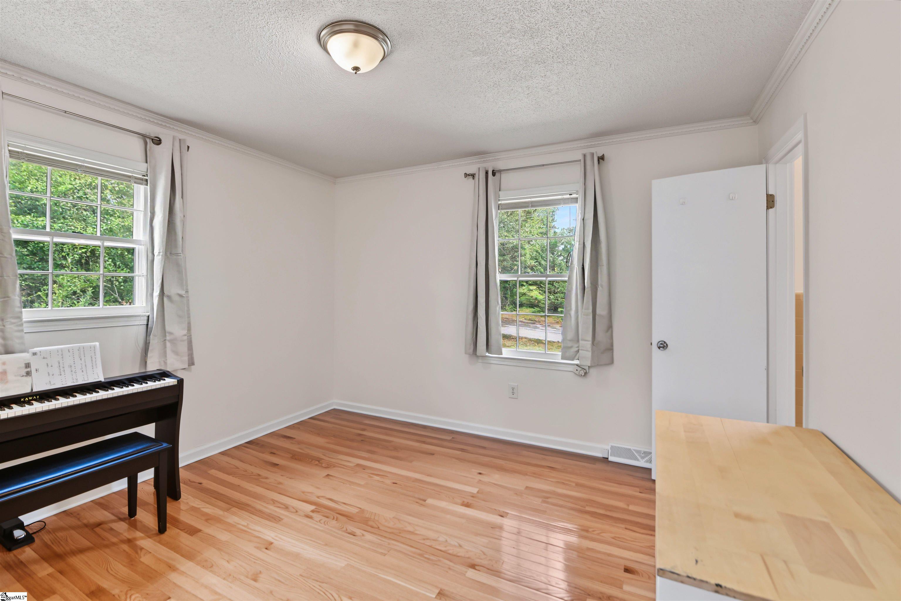 1007 Hiawatha Drive Property Photo 10