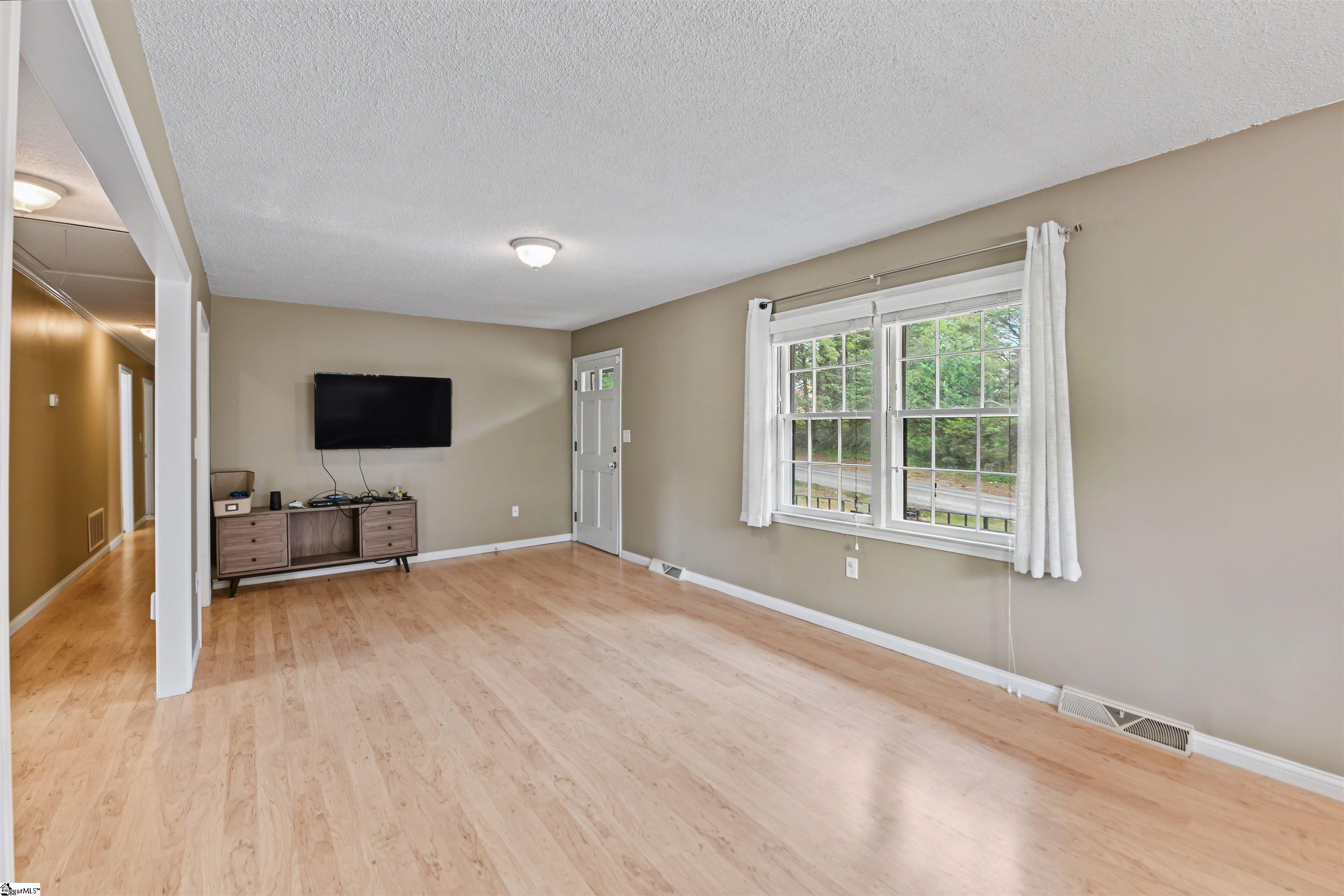 1007 Hiawatha Drive Property Photo 13