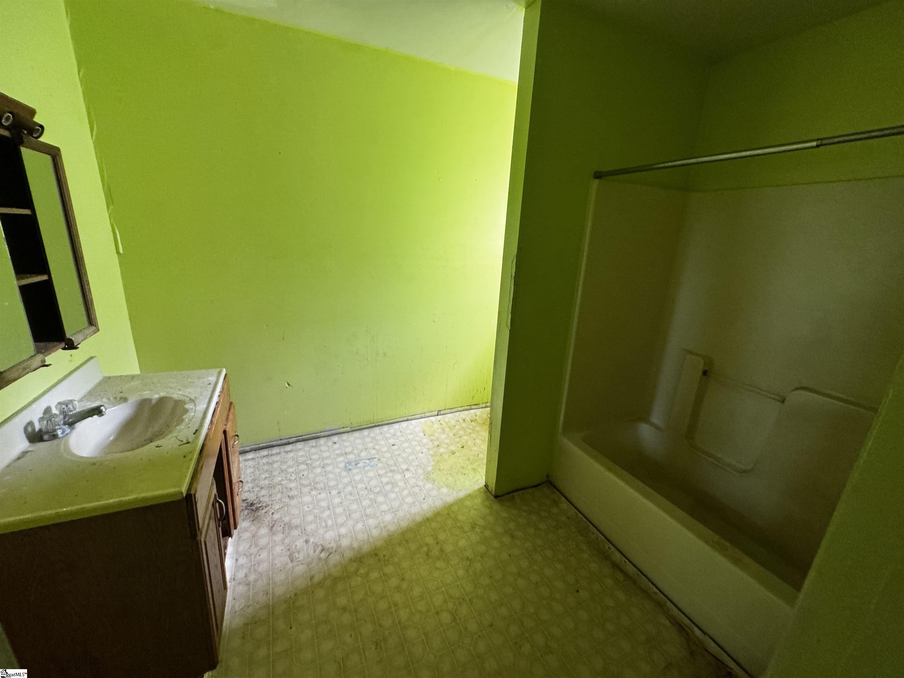 6 Hammett Street Property Photo 10
