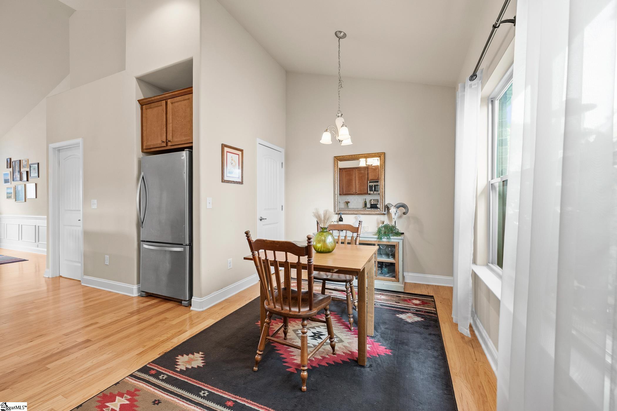 16 Border Avenue Property Photo 7
