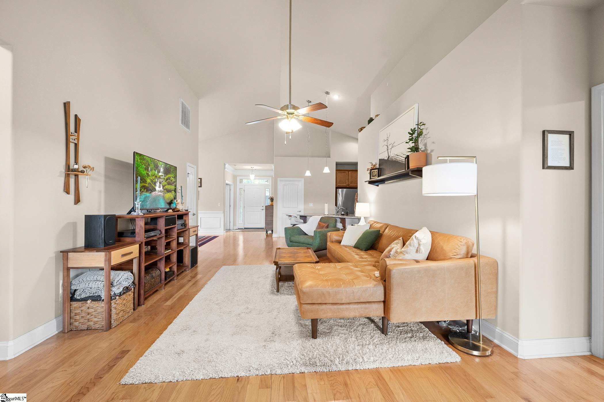 16 Border Avenue Property Photo 10