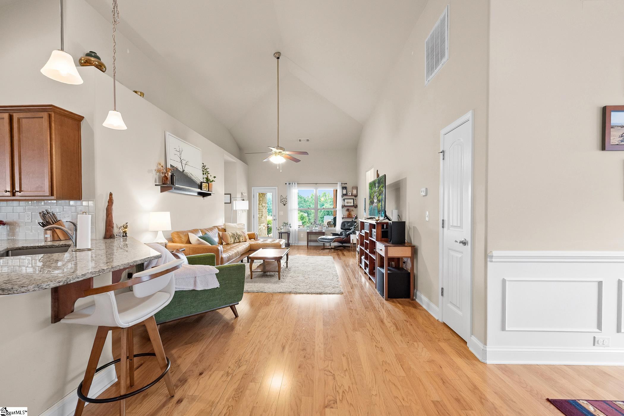 16 Border Avenue Property Photo 13