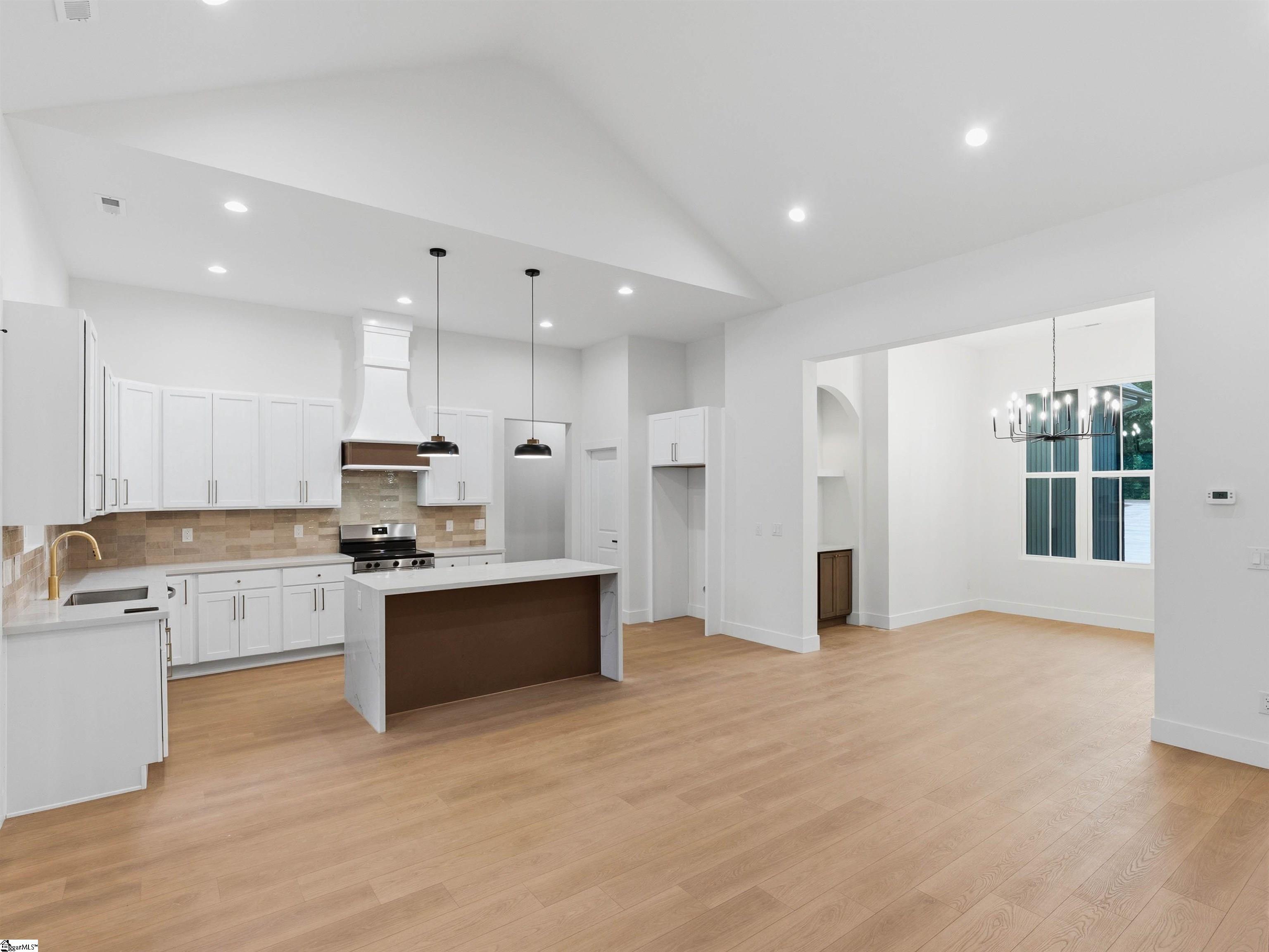 8632 Parris Bridge Road Property Photo 4