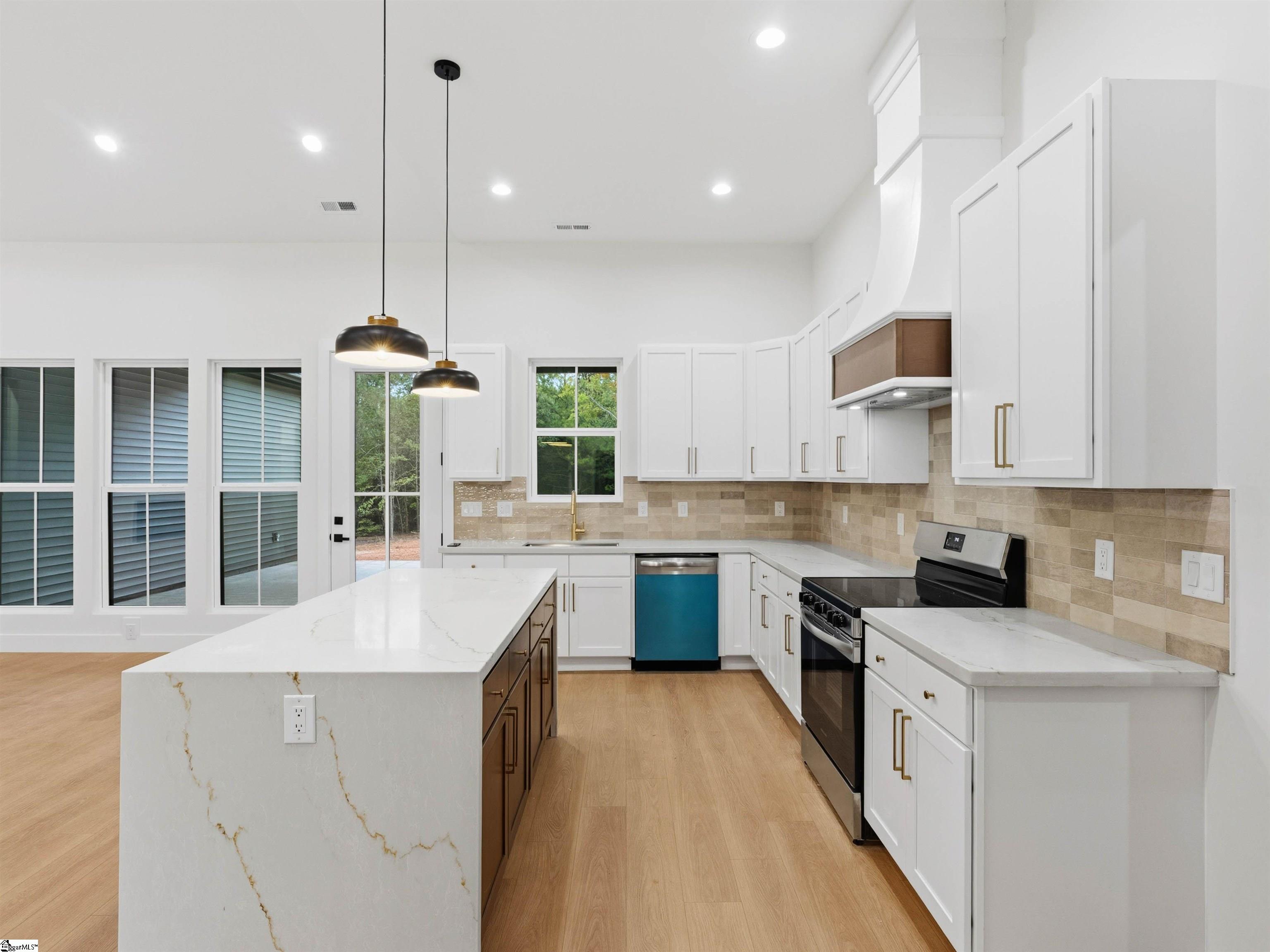 8632 Parris Bridge Road Property Photo 8