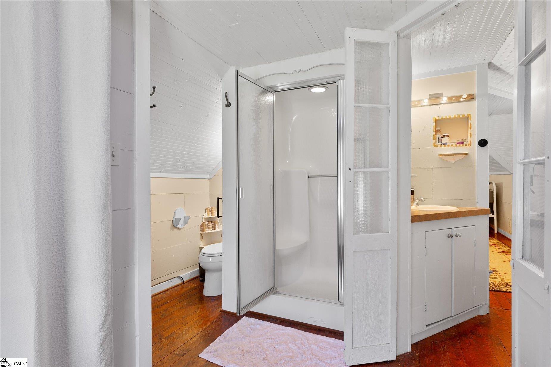 1124 Tugaloo Road Property Photo 17