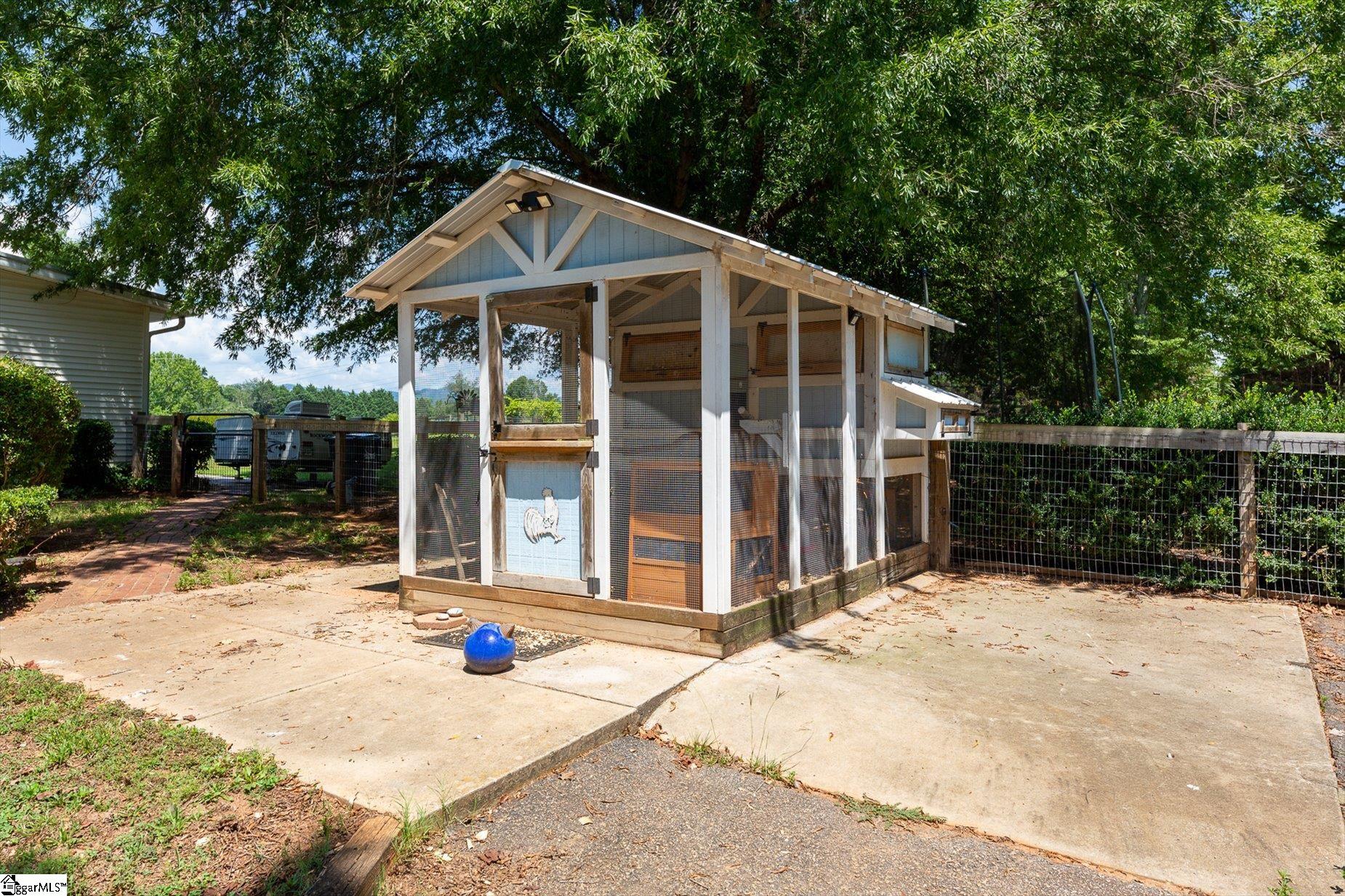 1124 Tugaloo Road Property Photo 32