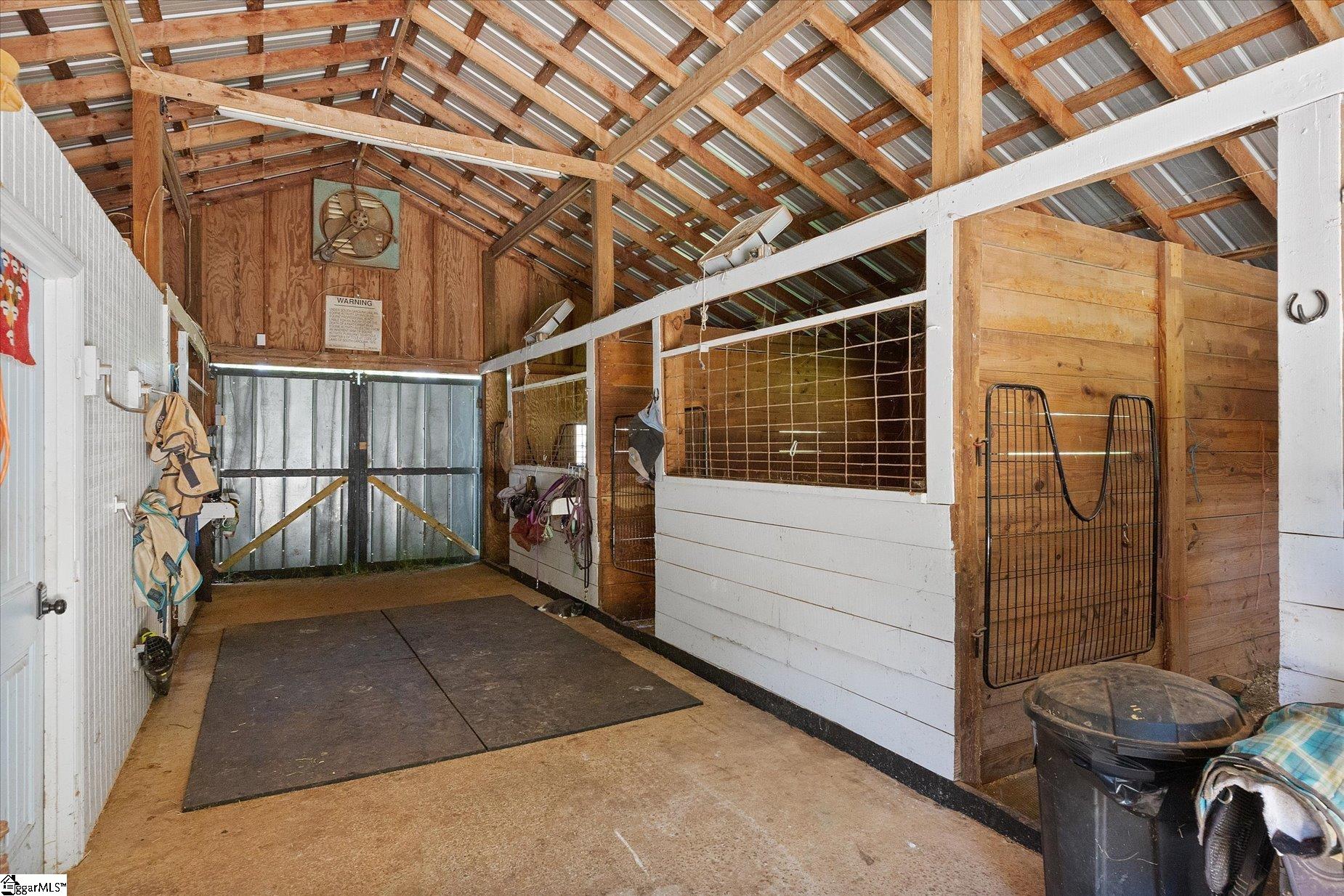 1124 Tugaloo Road Property Photo 35