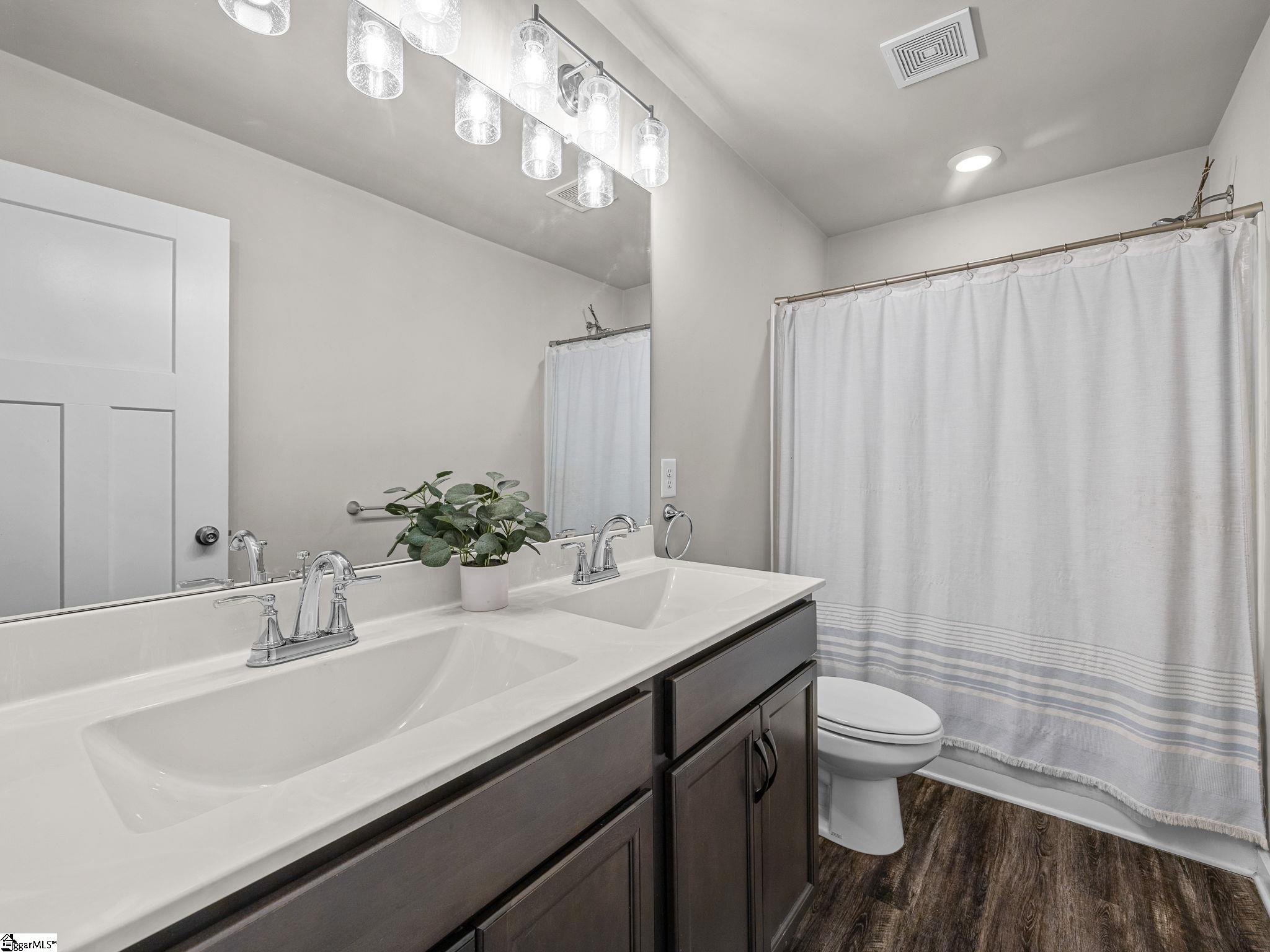 109 Grey Oak Trail Property Photo 21