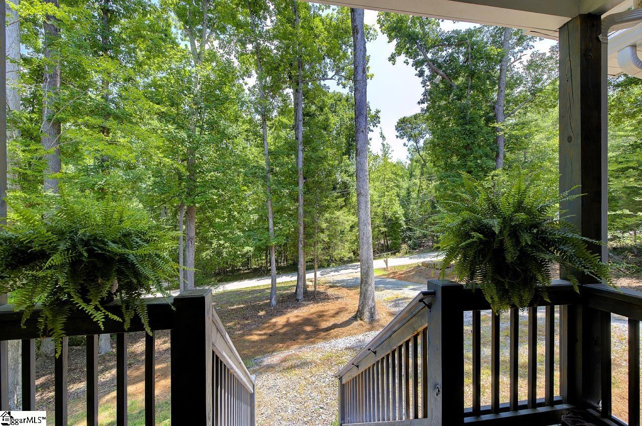 54 Lakeview Road Property Photo 6