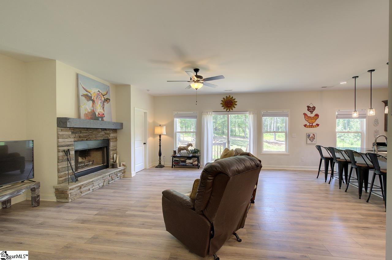 54 Lakeview Road Property Photo 16