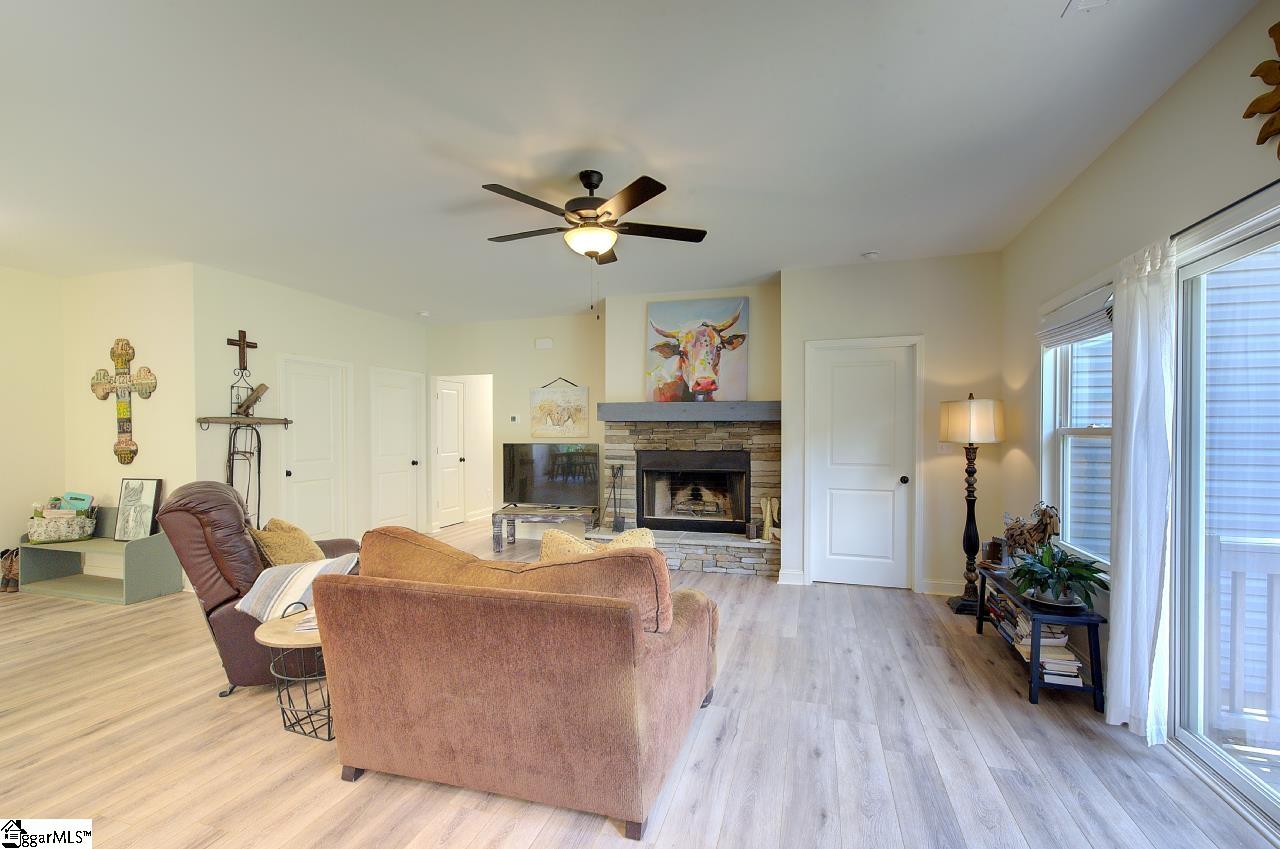 54 Lakeview Road Property Photo 18
