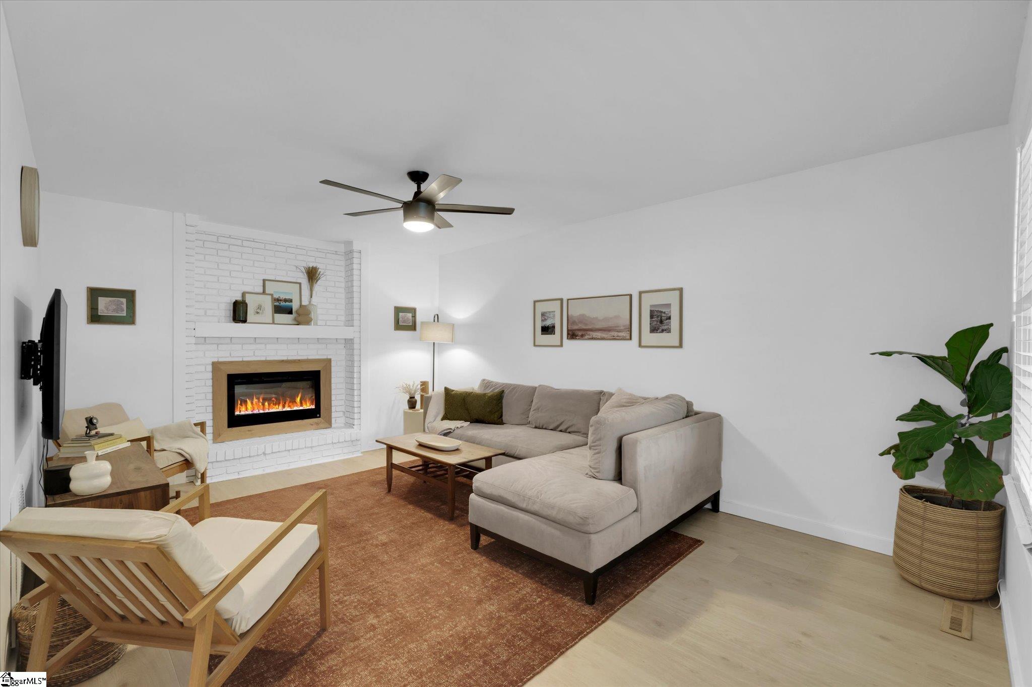 123 Mountain Chase Drive Property Photo 3