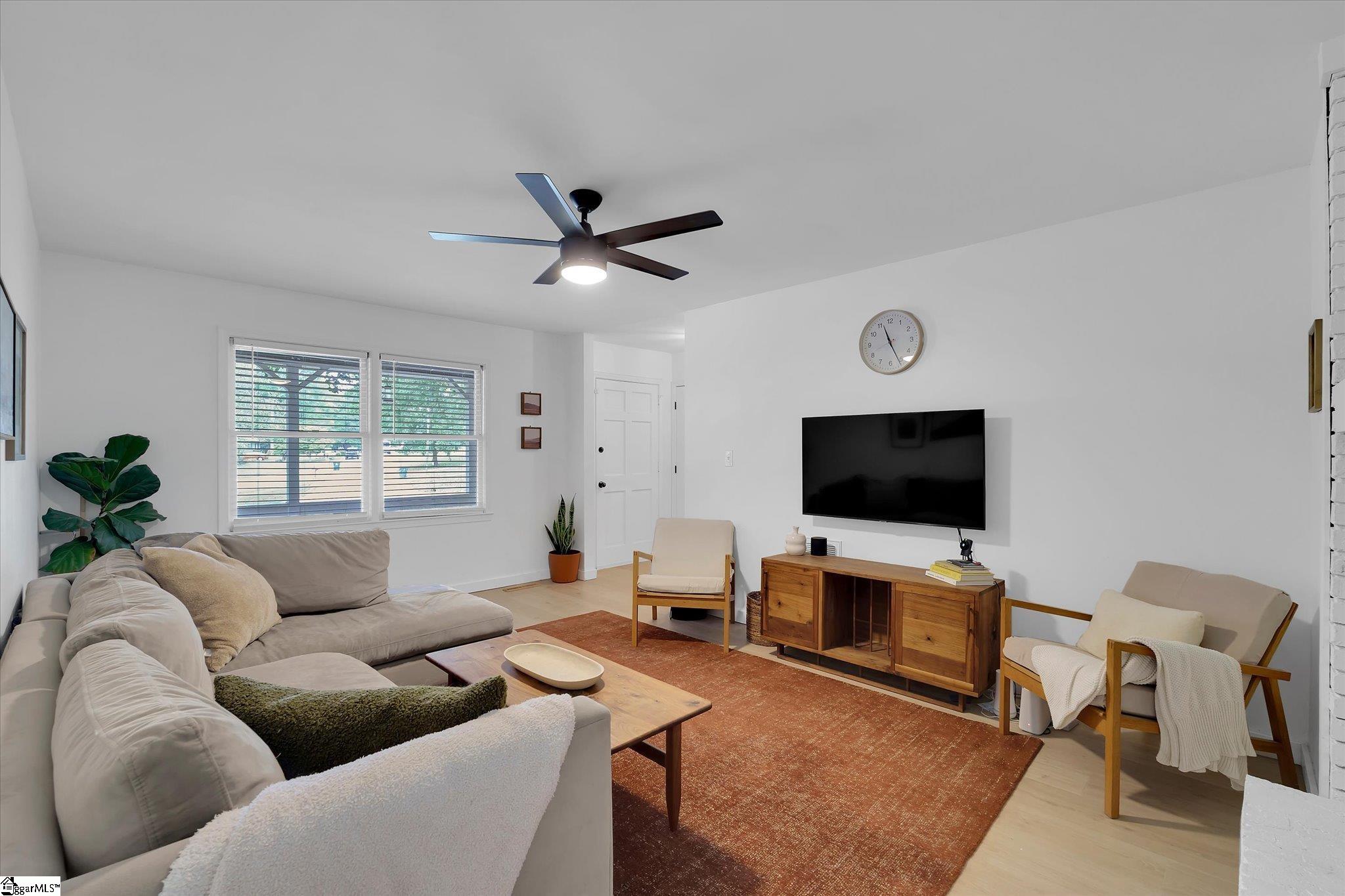 123 Mountain Chase Drive Property Photo 4