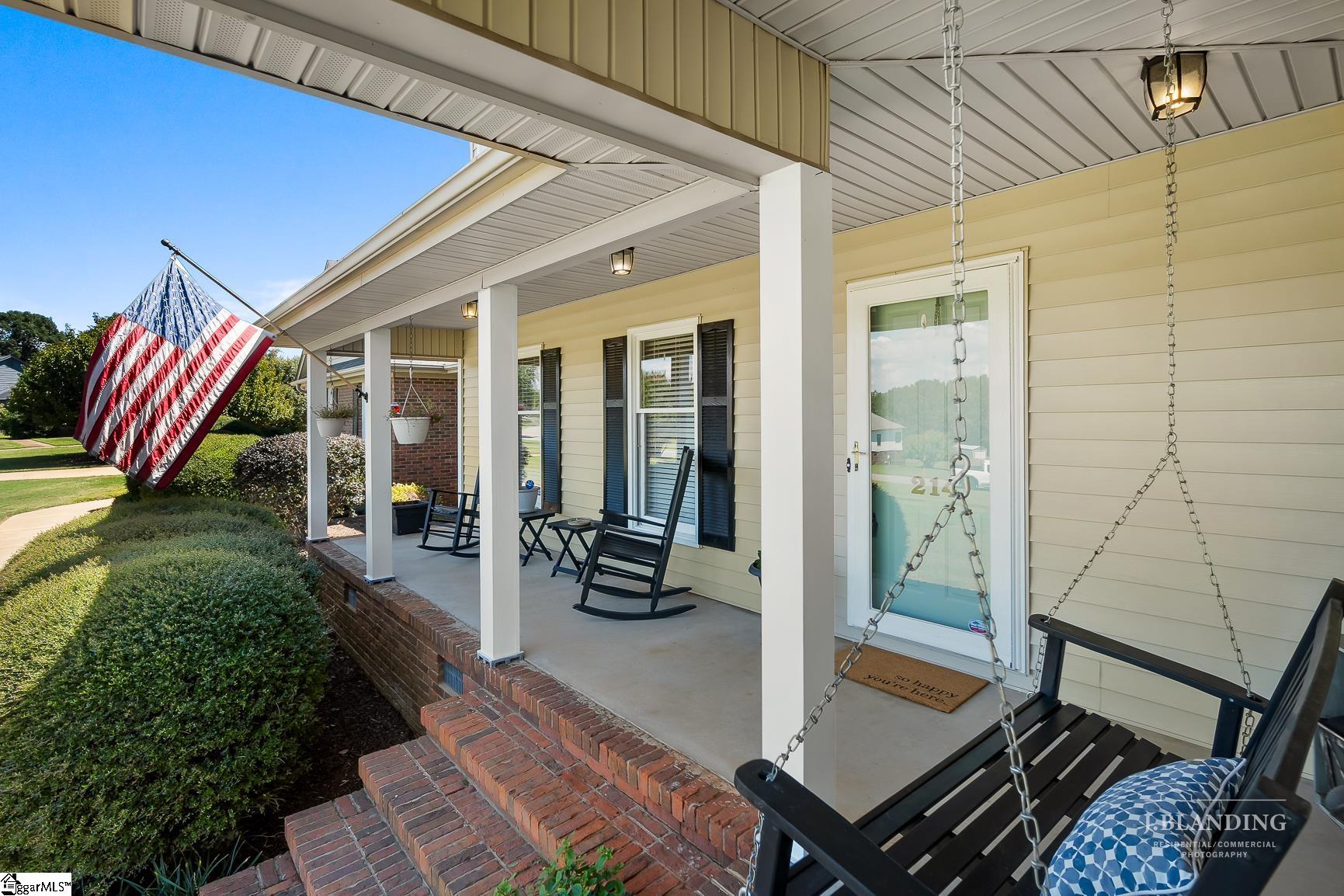 214 Devon Way Property Photo 4