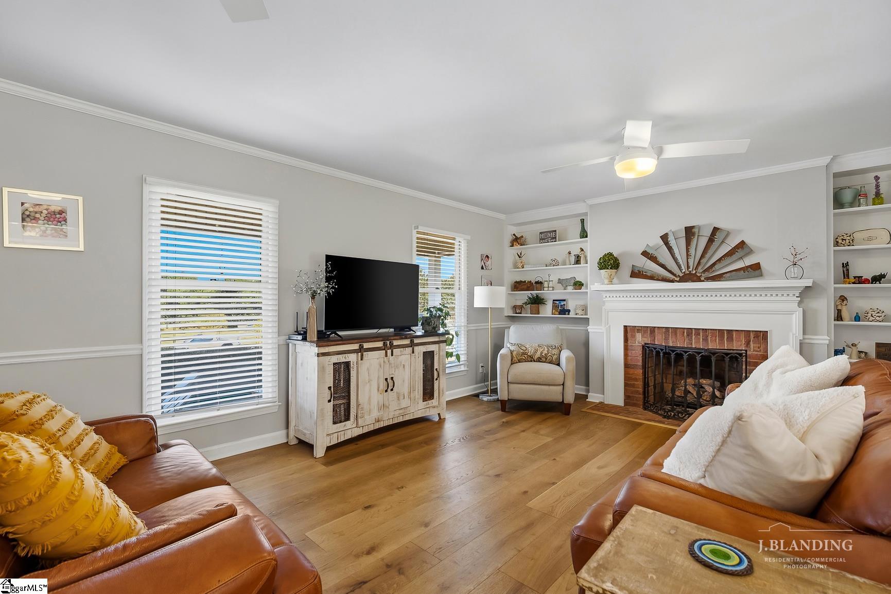 214 Devon Way Property Photo 8